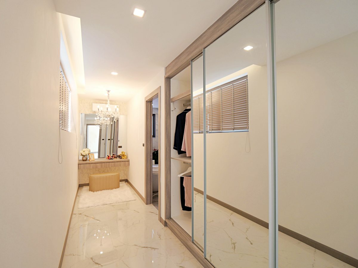 Layan Chak Nok image