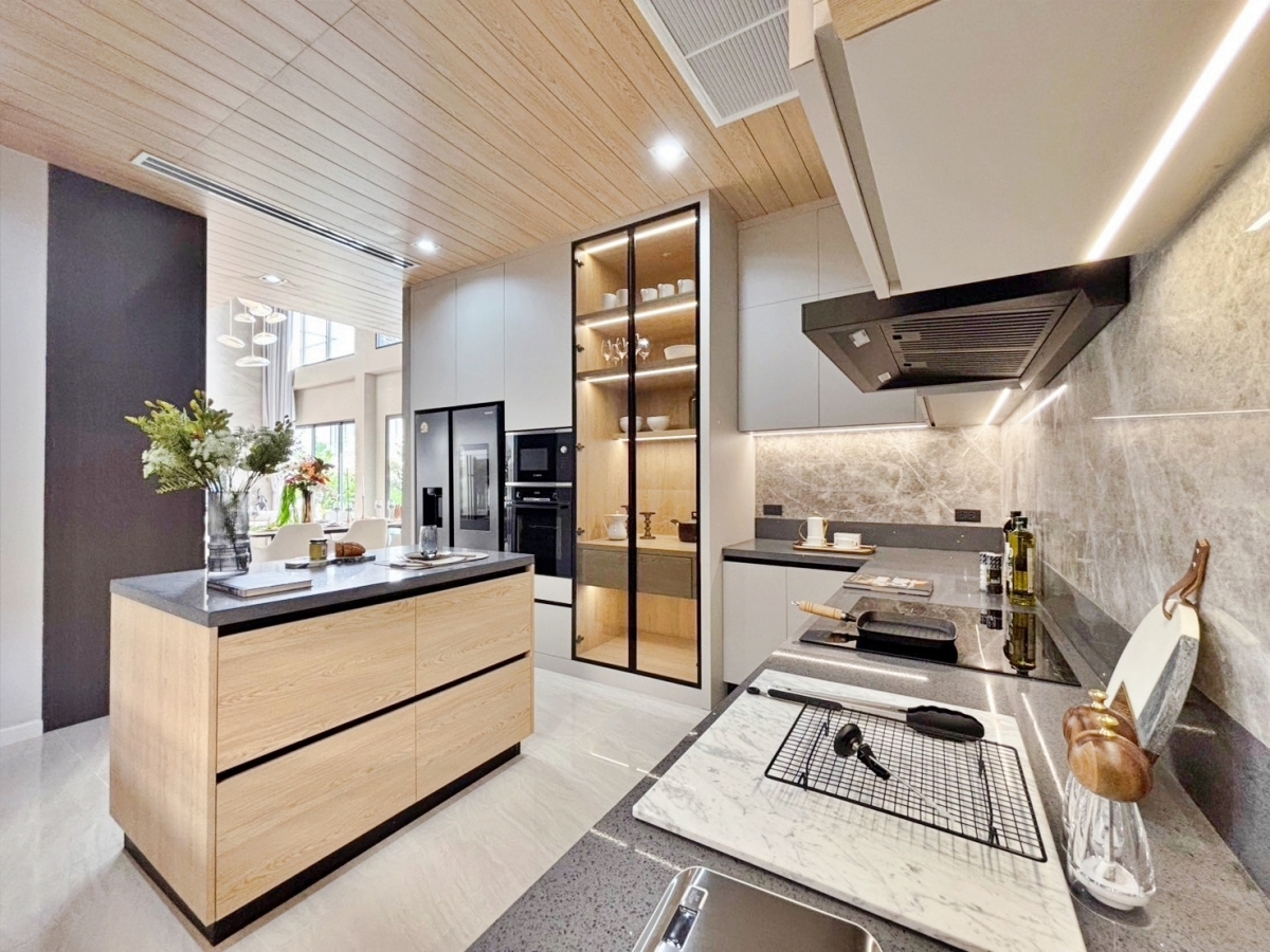 Luxury Vista Villa  image