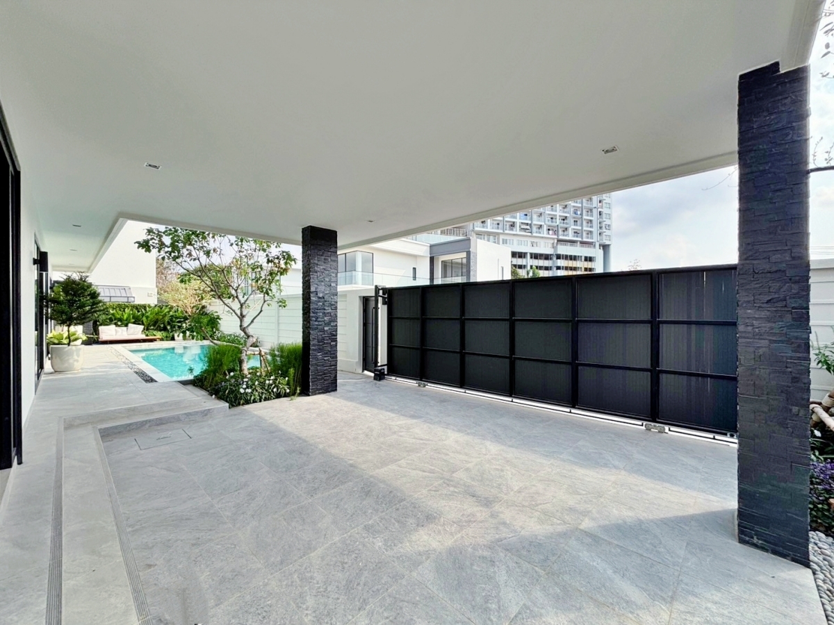 Luxury Vista Villa  image