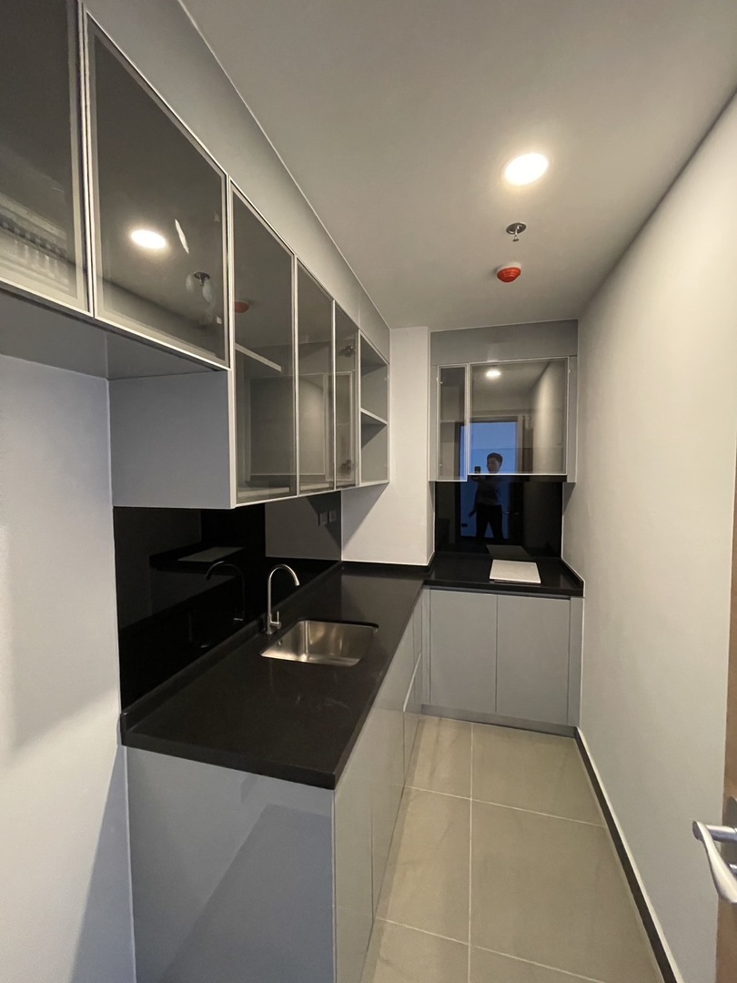 Sapphire Sathorn - Rama III image