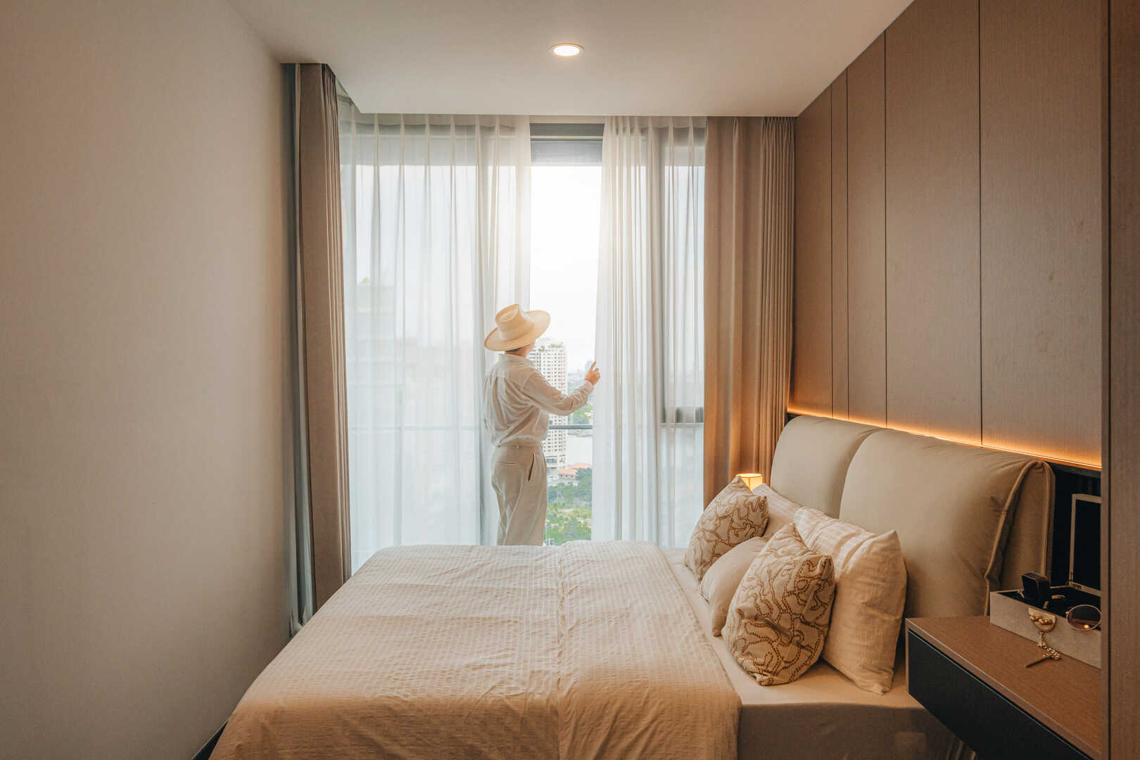 Sapphire Sathorn - Rama III image