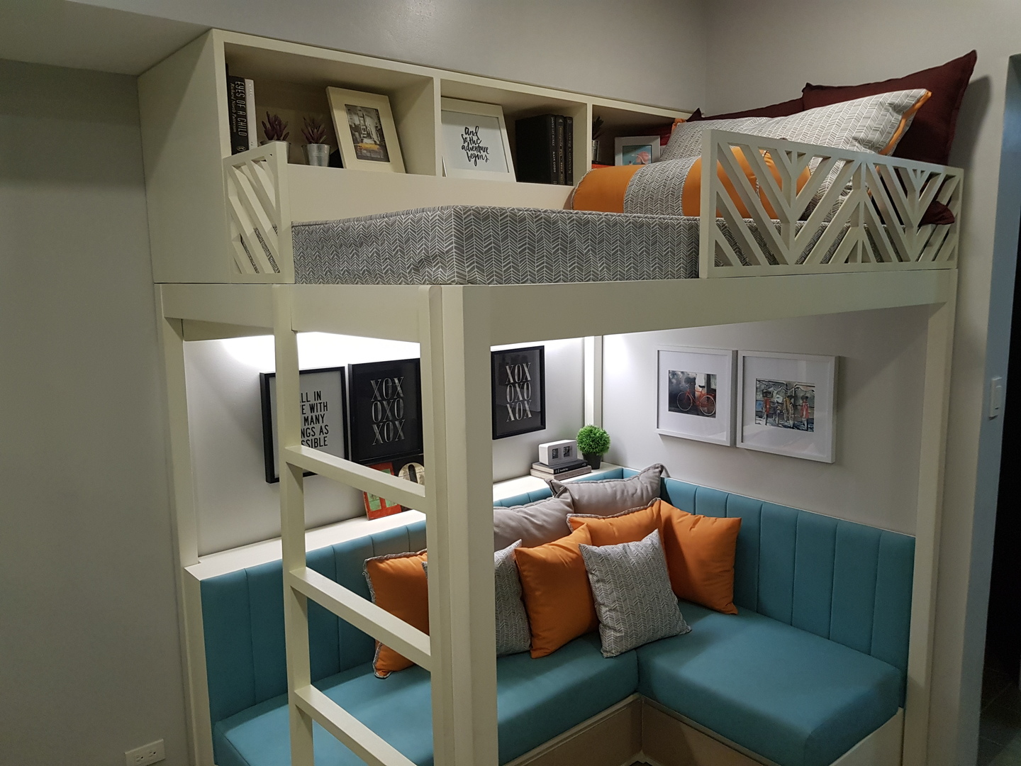 Plumeria Heights image