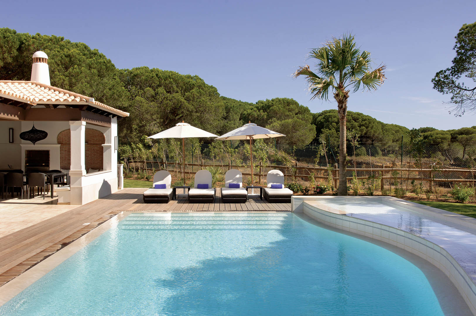 Pine Cliffs Deluxe Villas image