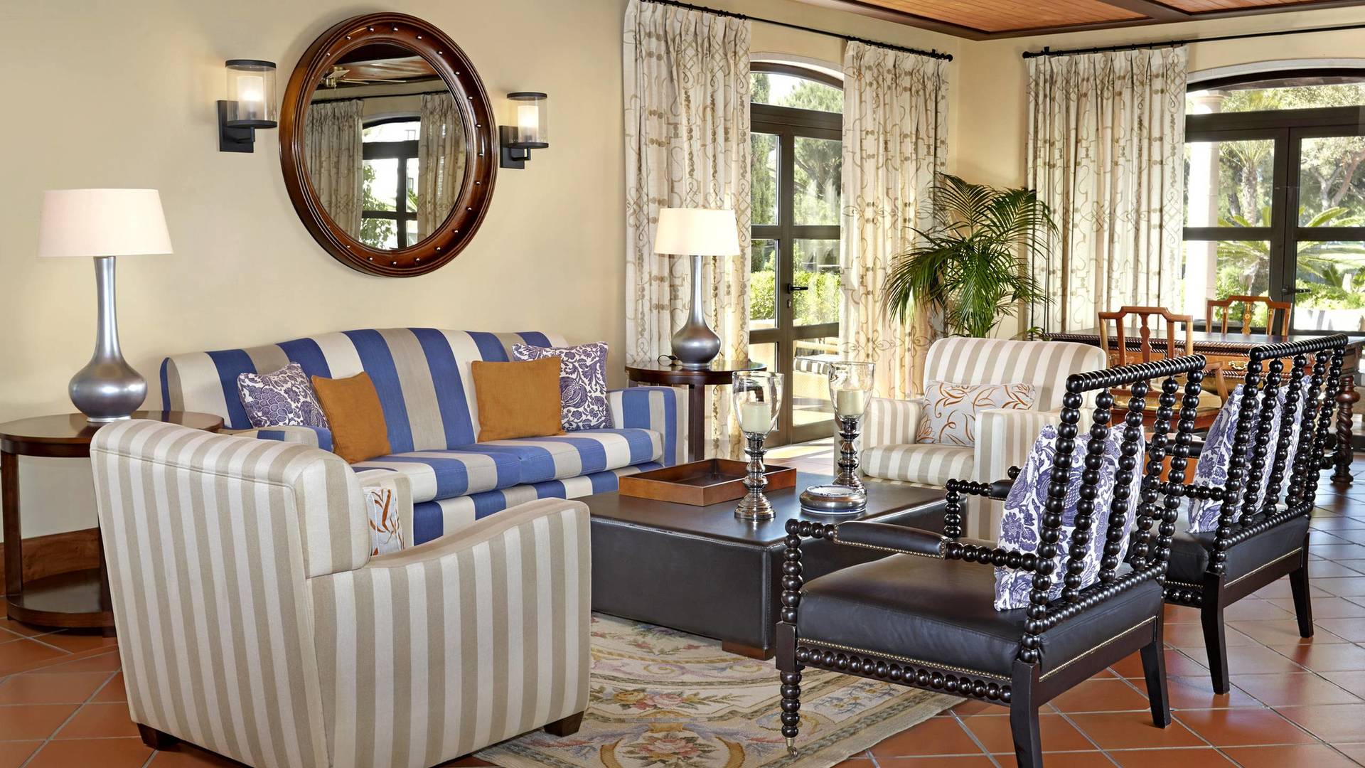 Pine Cliffs Residence image