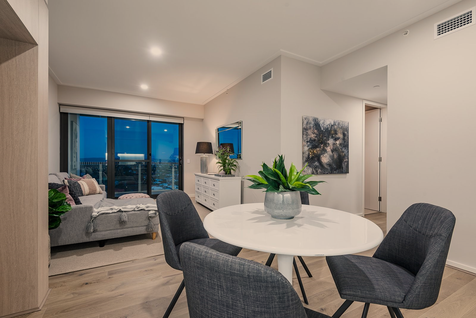 The Crest Burswood image