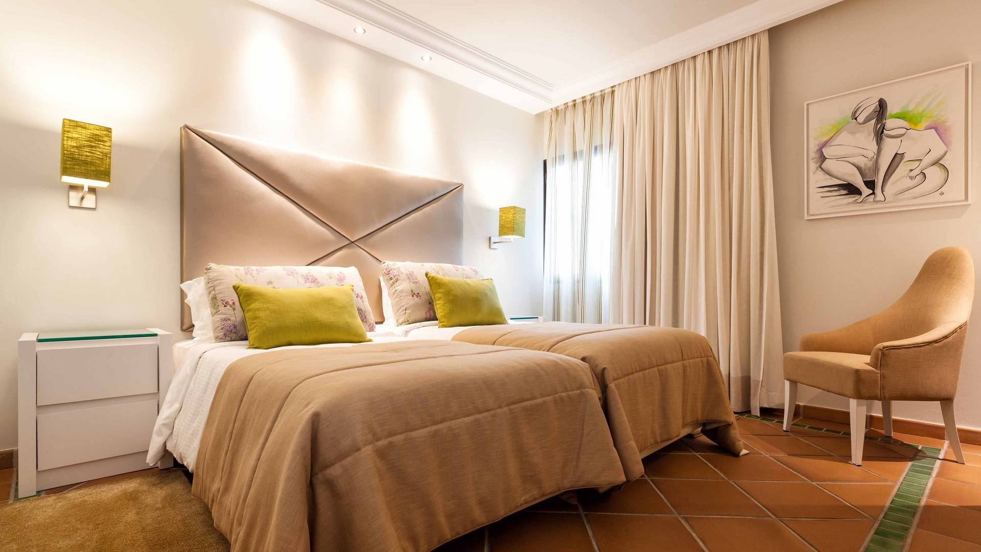 Pine Cliffs Suites image