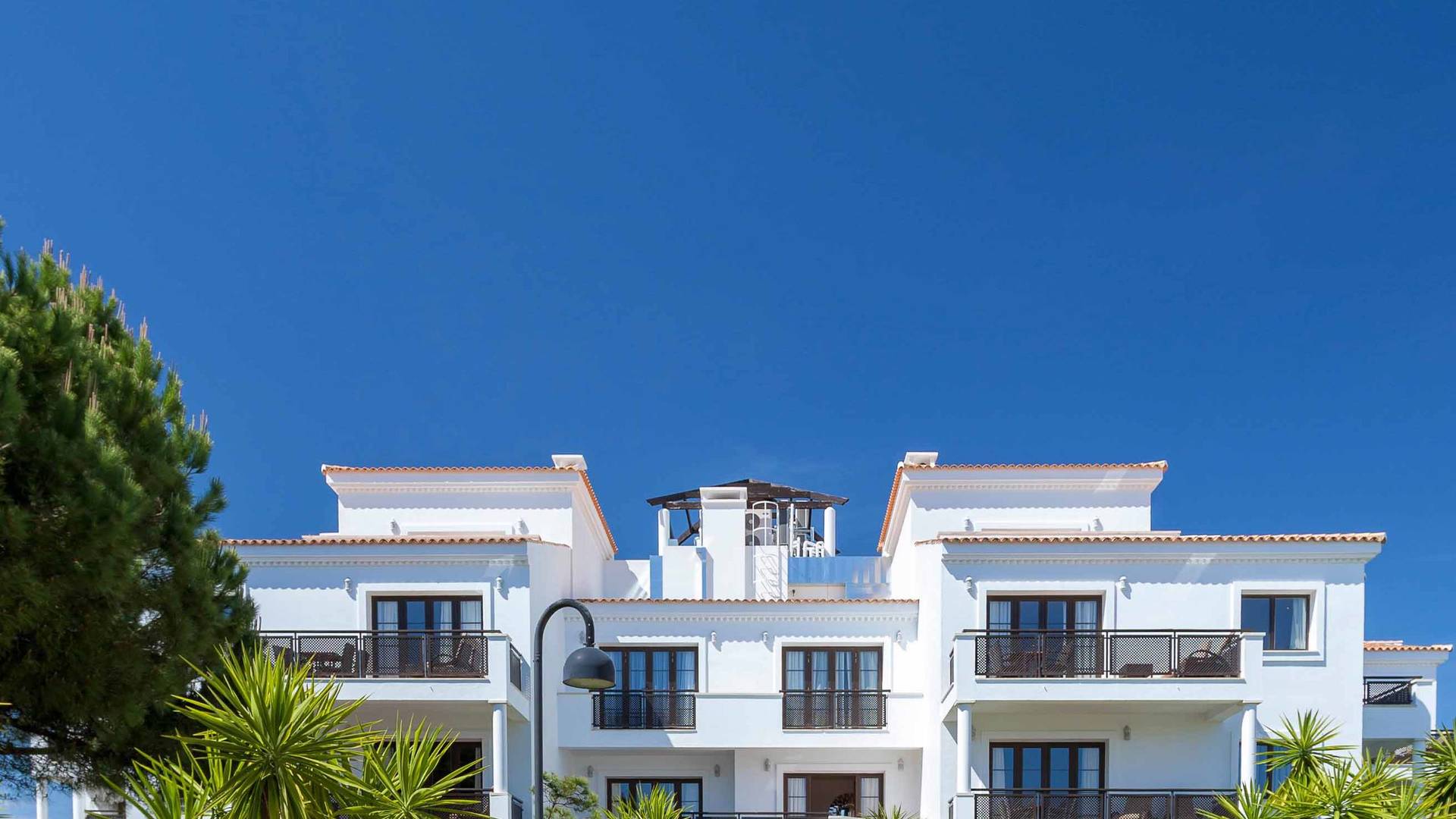 Pine Cliffs Suites image