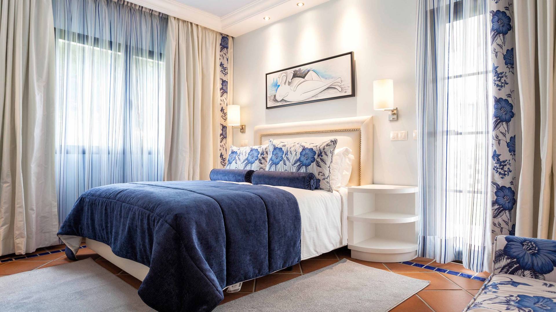 Pine Cliffs Suites image