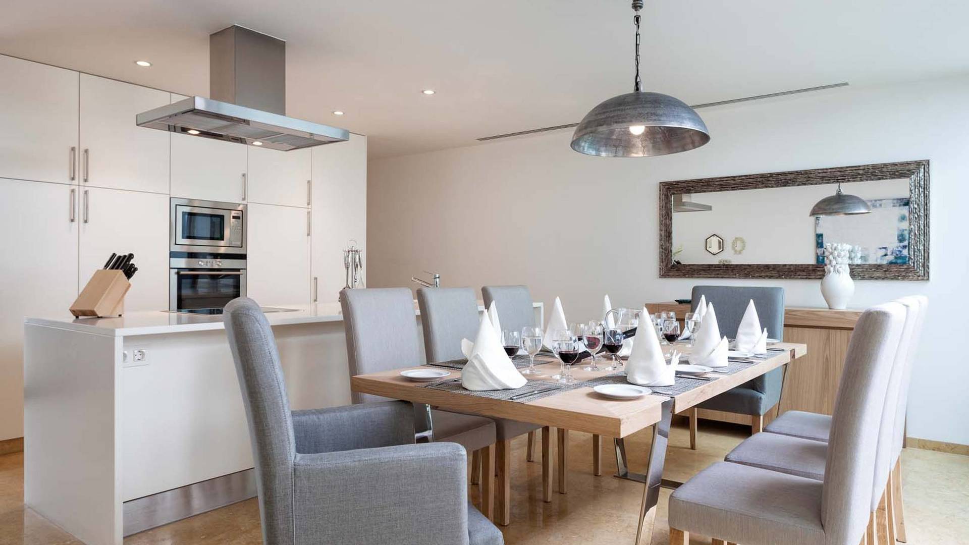 Pine Cliffs Terraces image