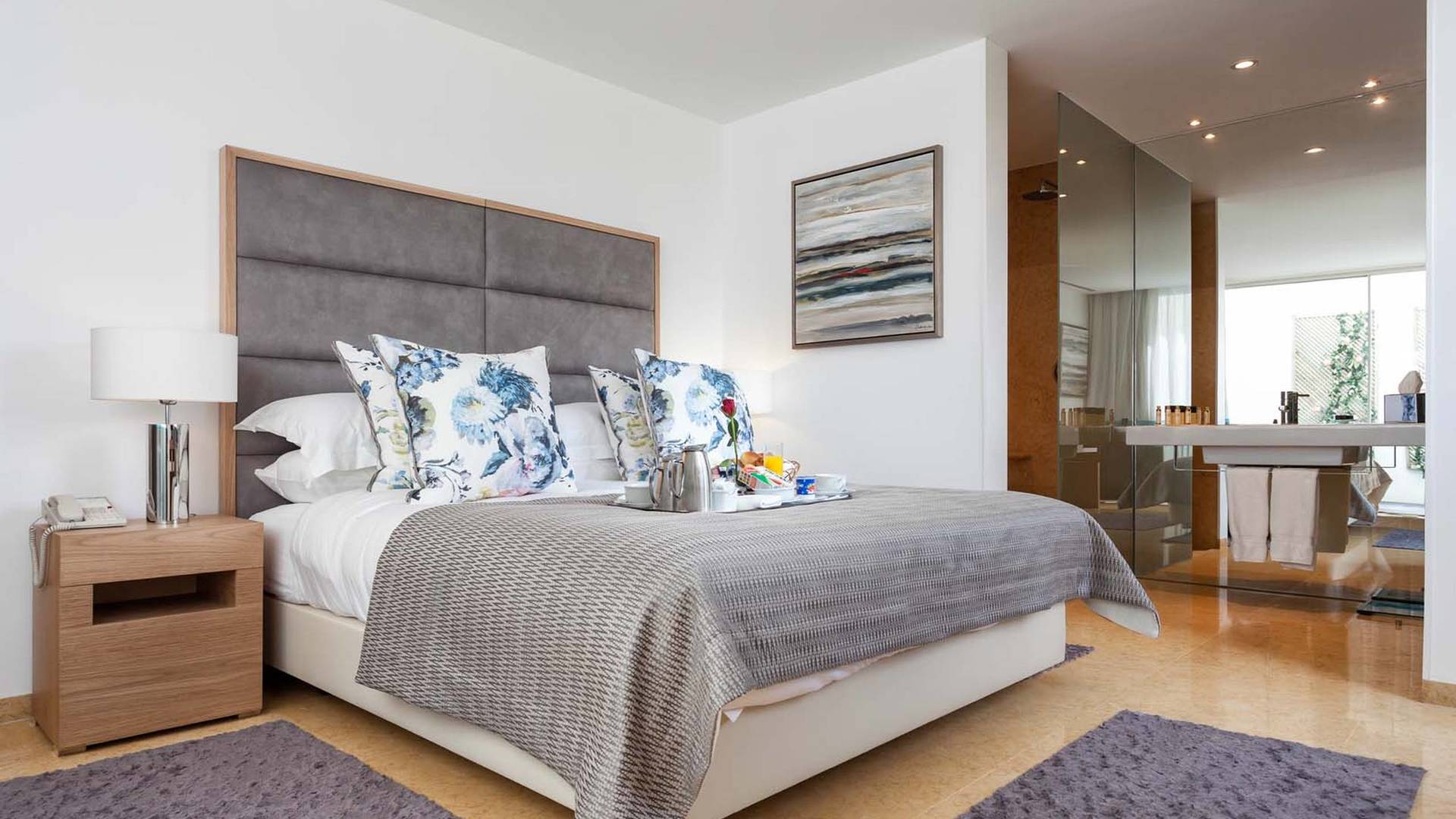 Pine Cliffs Terraces image