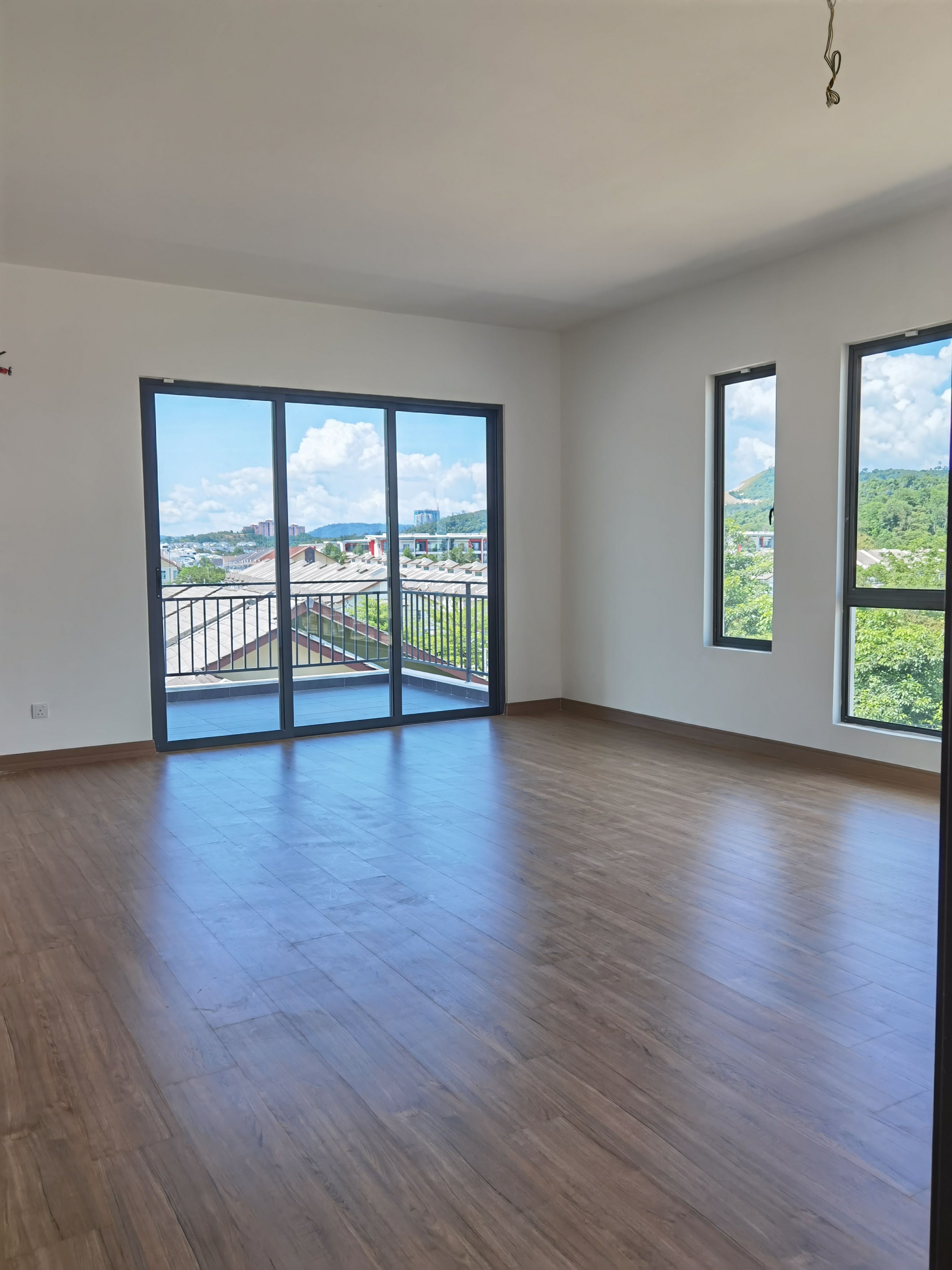 Taman Saujana Heights  image