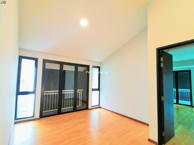 Maple Terrace image
