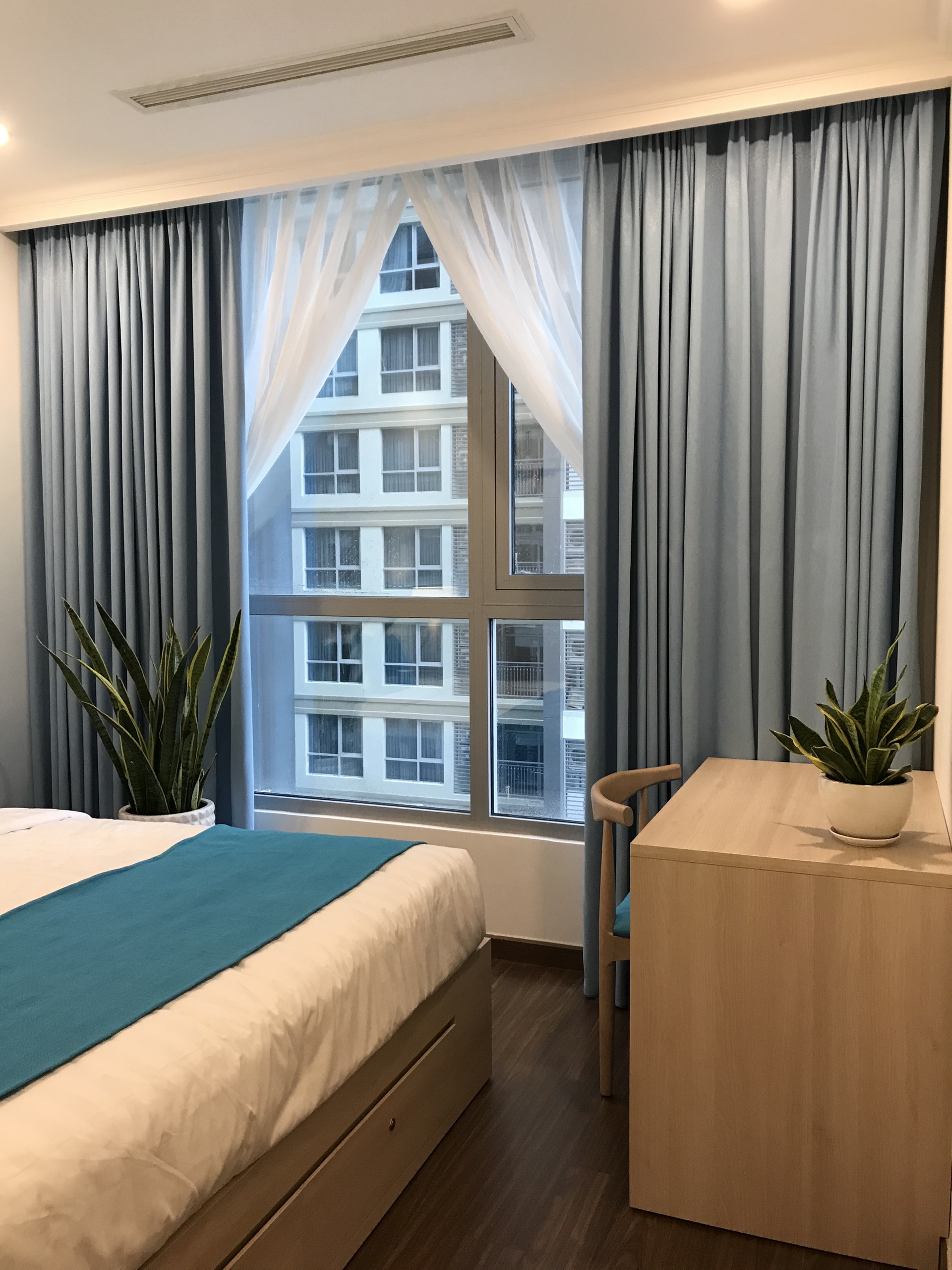 VINHOMES CENTRAL PARK, 2 BEDROOM, FULLY FURNISHED, BINH THANH DISTRICT image