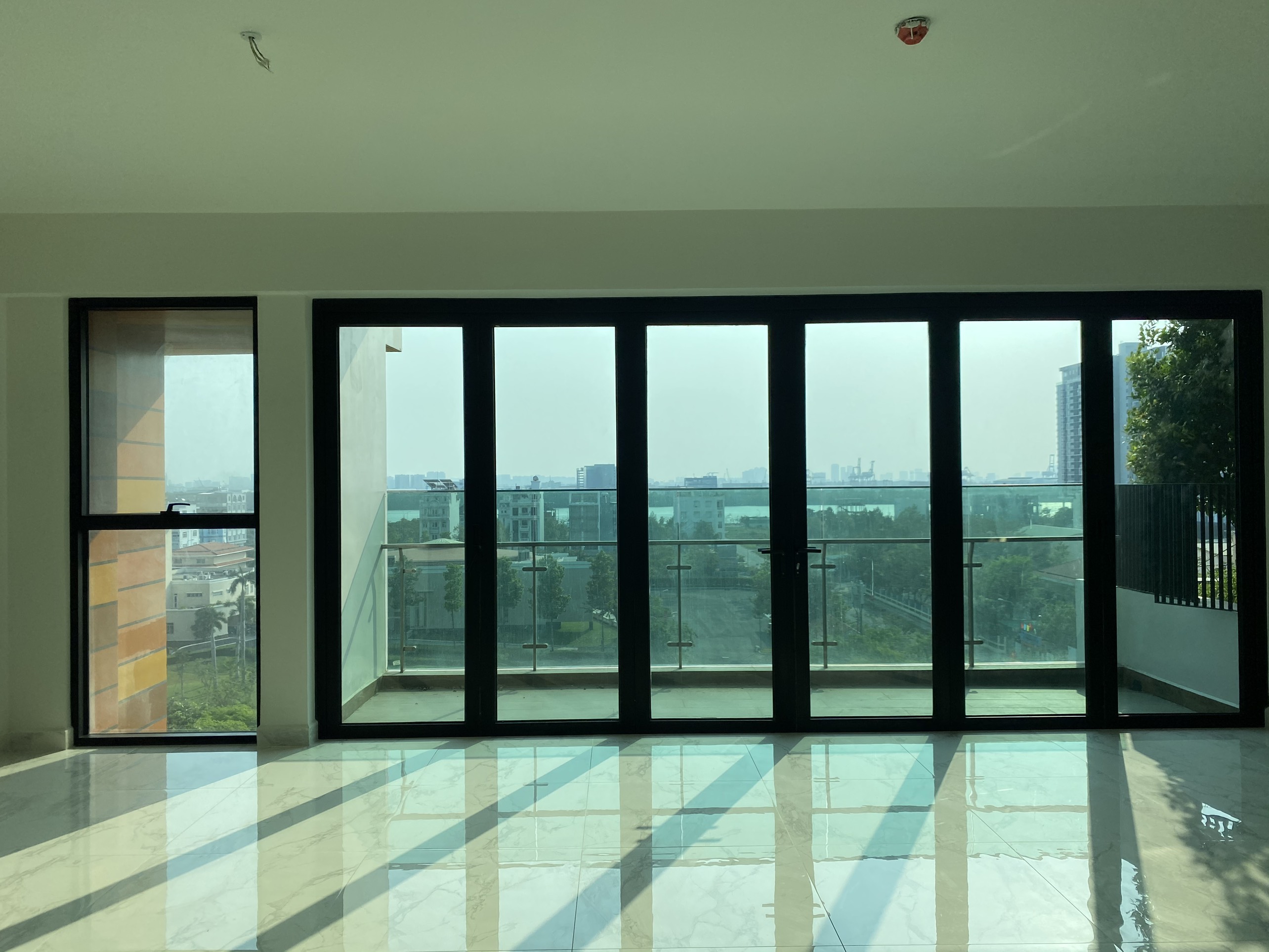 FELIZ EN VISTA, 3 BEDROOMS, FULLY FURNISHED, RIVER VIEW image