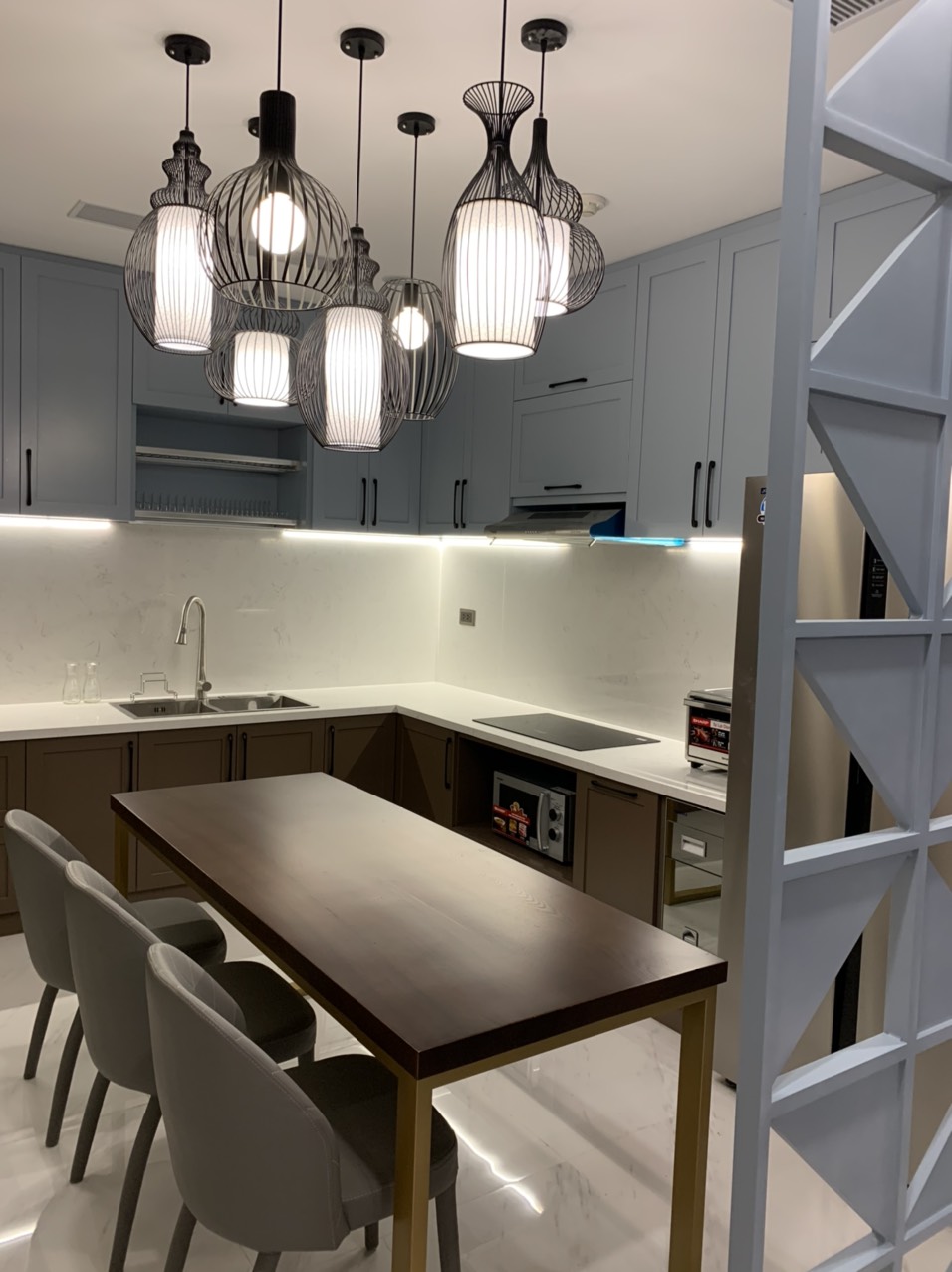 MADISON, 2 BEDROOM, 88.8 SQM, FULLY HIGH-END FURNISHED, DISTRICT 1 image