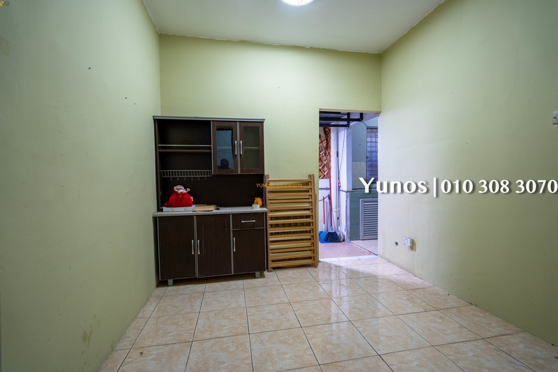 Desa Temenggung Apartment at Pinggiran Batu Caves IQI Global