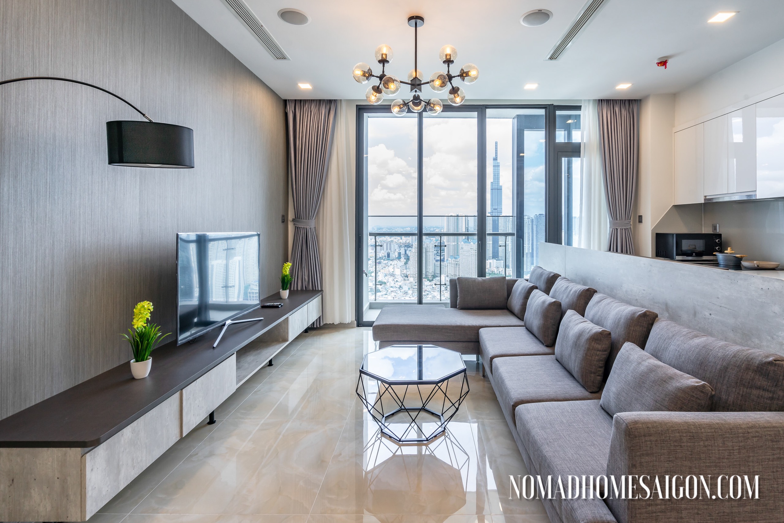 VINHOMES GOLDEN RIVER, FOREIGNER QUOTA, 3 BEDROOMS, LANDMARK VIEW, HIGH LEVEL image