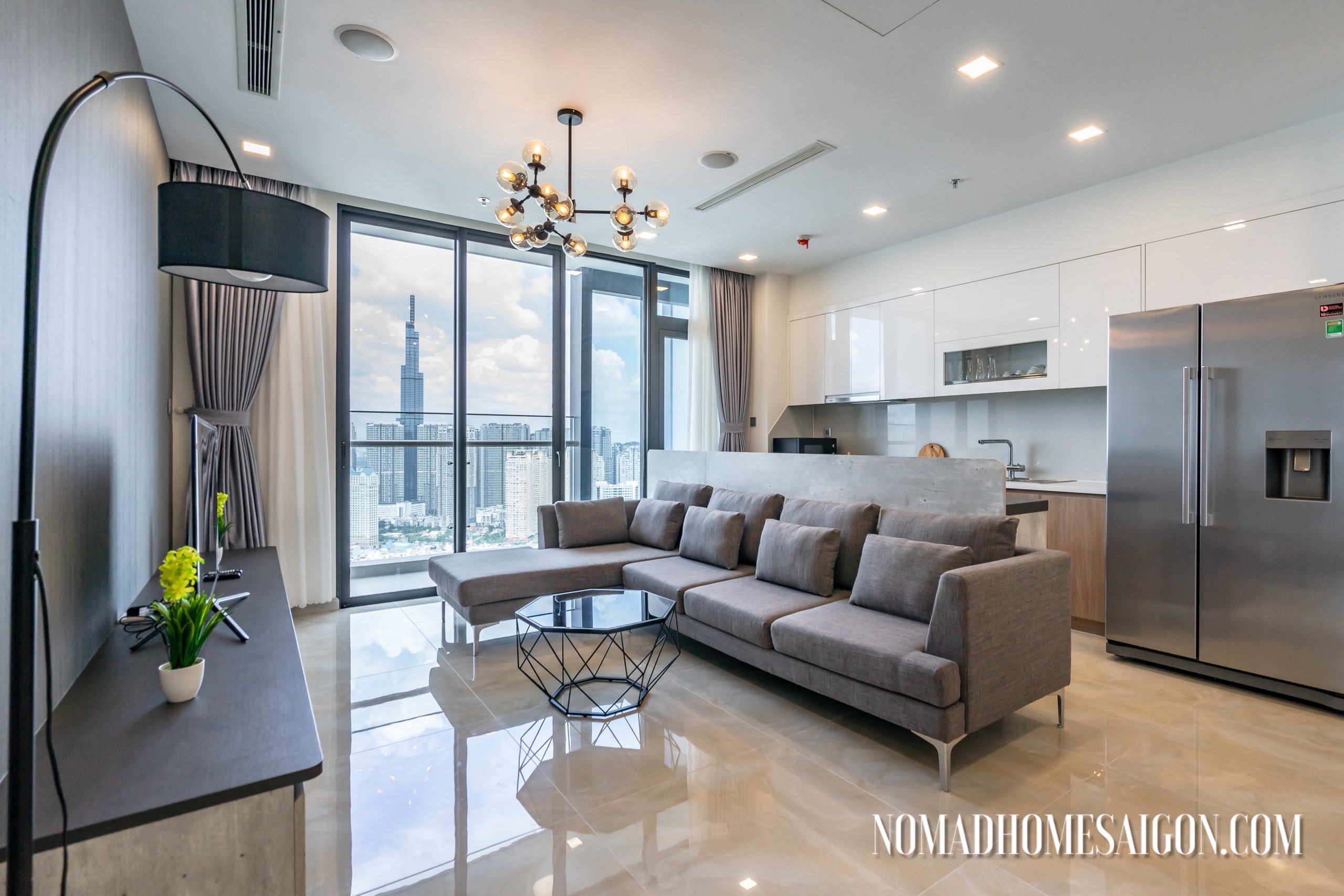 VINHOMES GOLDEN RIVER, FOREIGNER QUOTA, 3 BEDROOMS, LANDMARK VIEW, HIGH LEVEL image