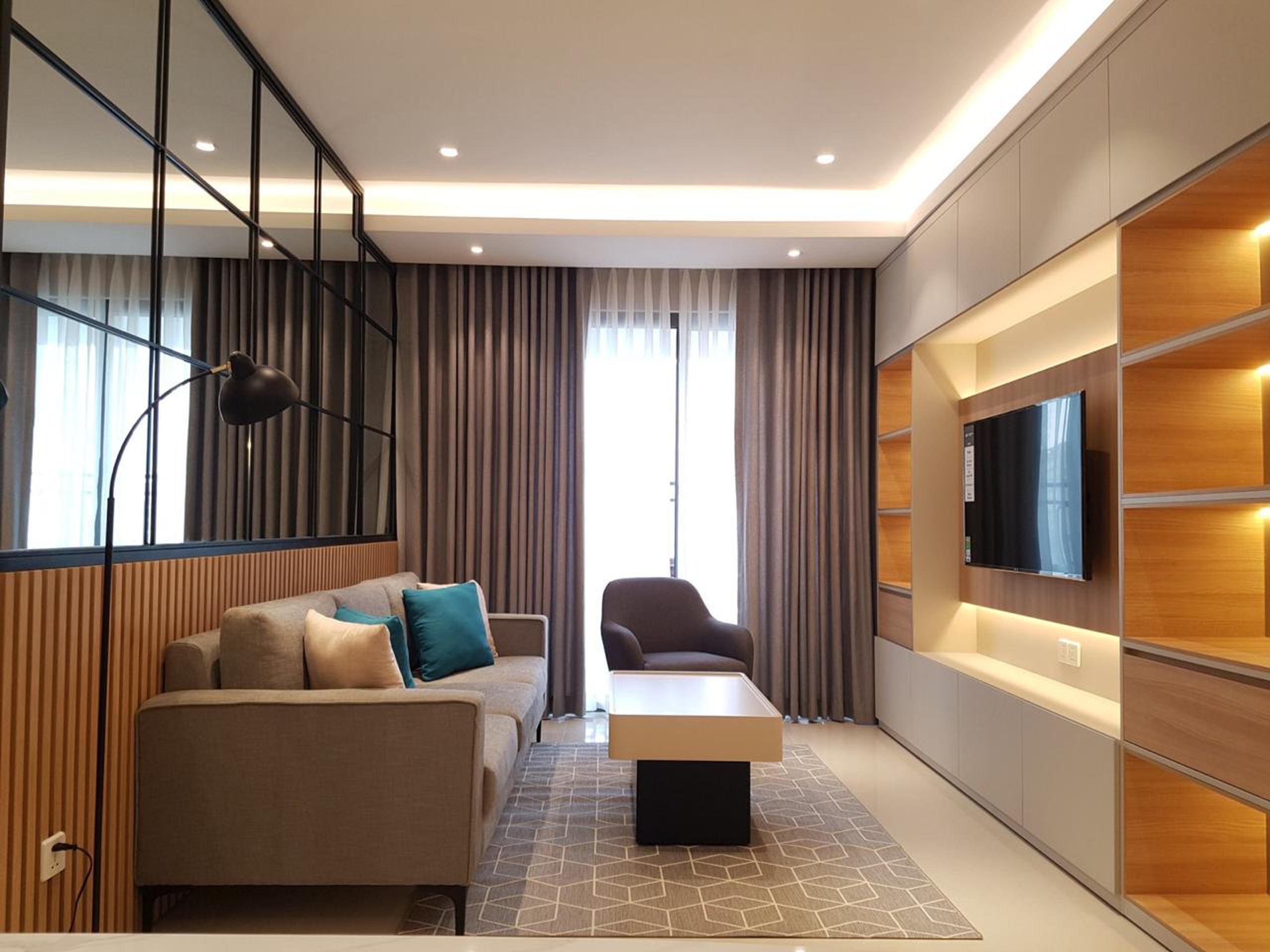 SAIGON ROYAL, 2 BEDROOM, FULLY FURNISHED, RIVER AND DISTRICT 1 VIEW image