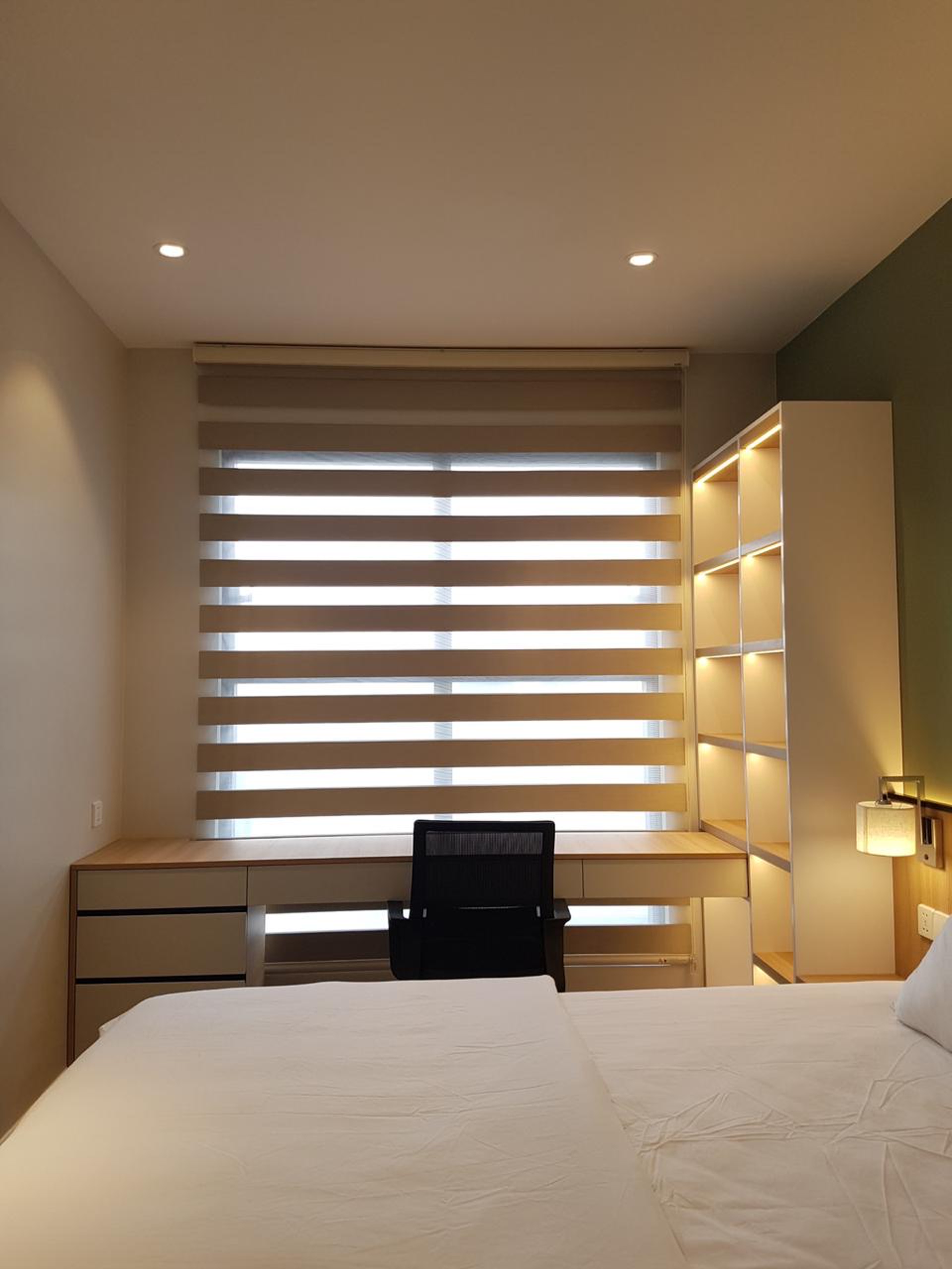 SAIGON ROYAL, 2 BEDROOM, FULLY FURNISHED, RIVER AND DISTRICT 1 VIEW image