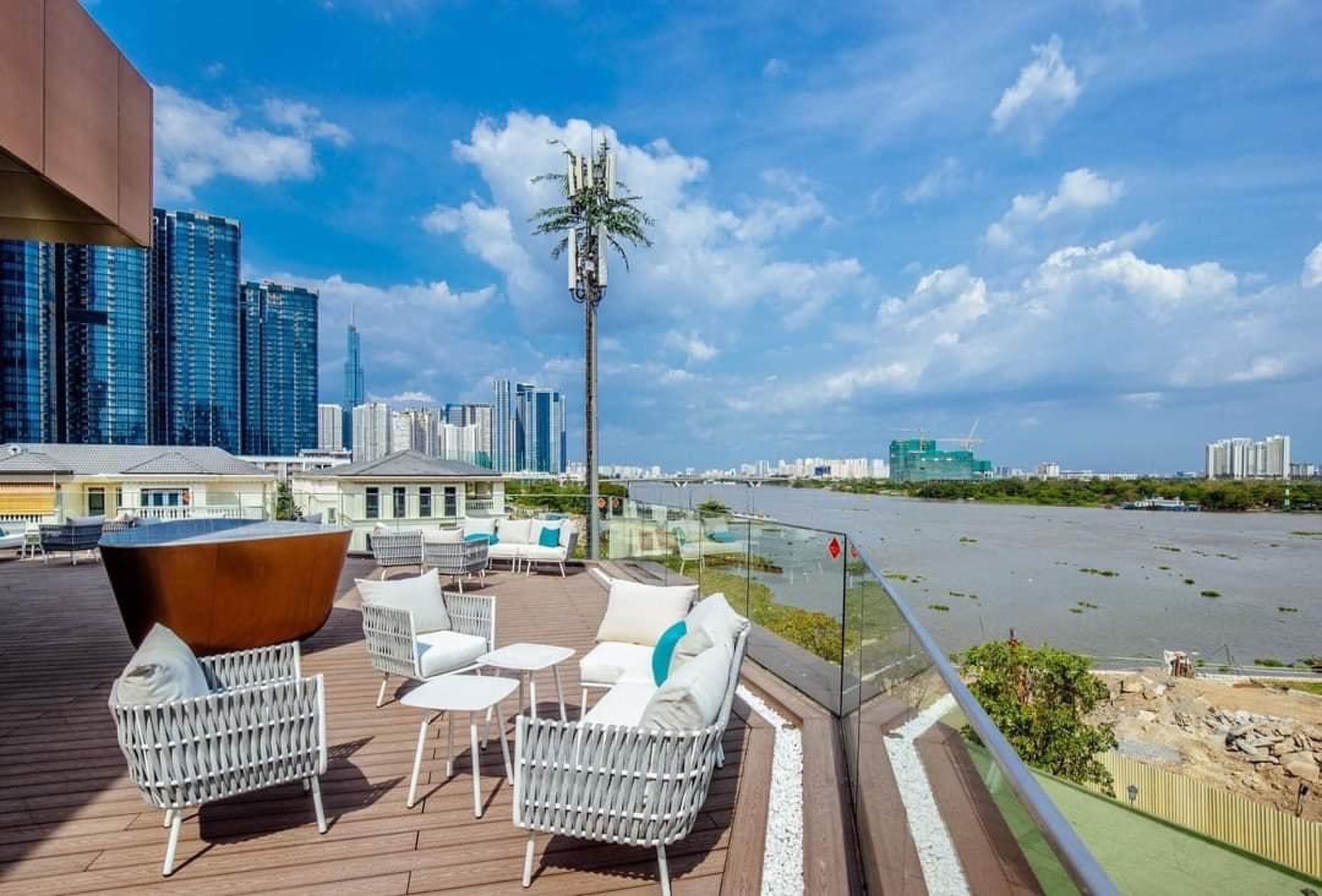 NGHỆ THUẬT SỐNG CÓ THƯƠNG HIỆU CỦA RICH KID - NEW LUXE & THE ART OF BRANDED LIVING image