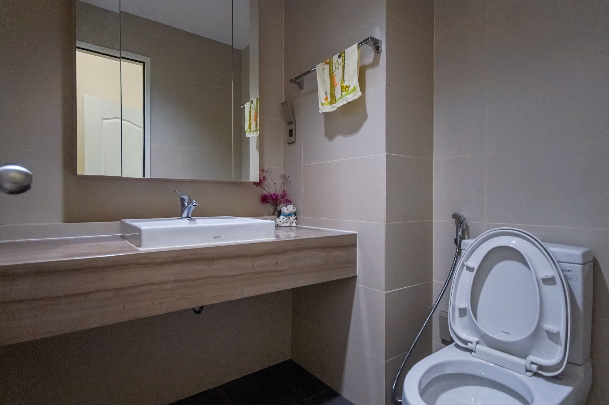 The Ascent, 2 bedroom, Fully Furnished, Nice view image