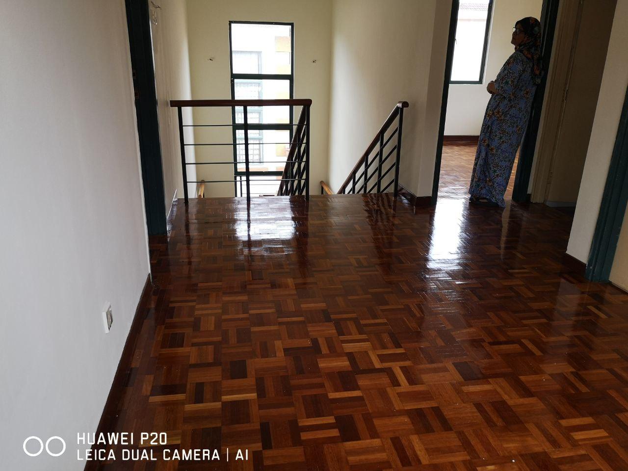 Double Storey Semi-detached house Fasa 3A, Bandar Tasik Kesuma, Semenyih, Selangor image