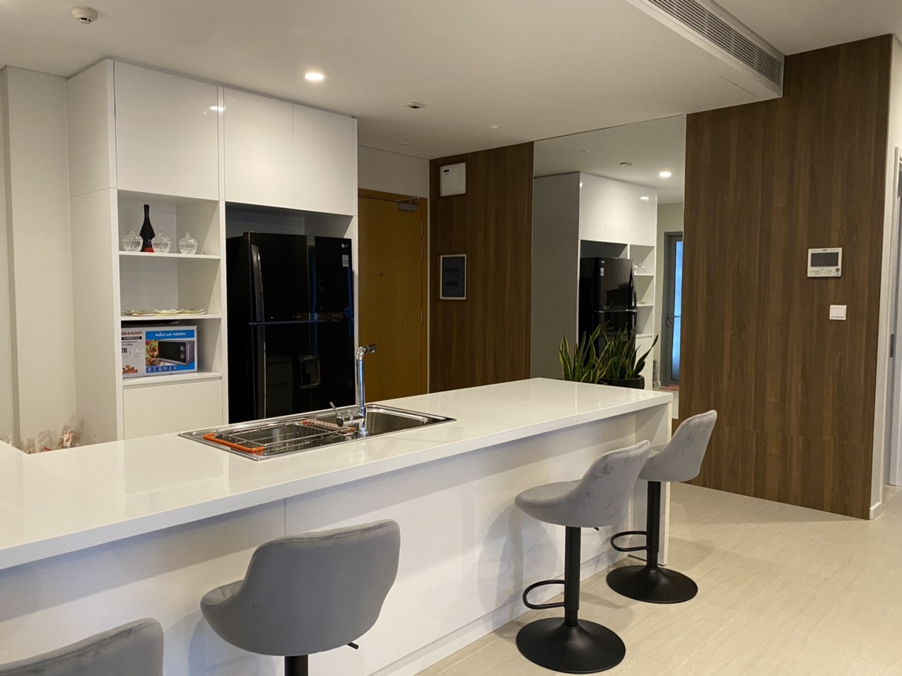 DIAMOND ISLAND, 3 BEDROOM, FULLY FURNISHED, NICE VIEW image