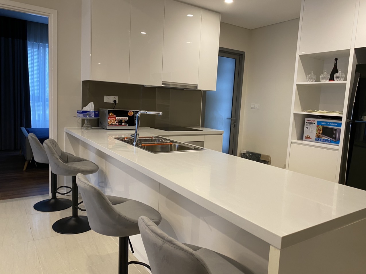 DIAMOND ISLAND, 3 BEDROOM, FULLY FURNISHED, NICE VIEW image