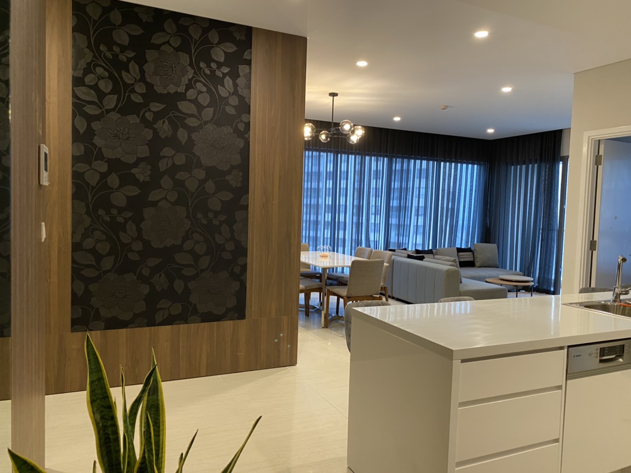 DIAMOND ISLAND, 3 BEDROOM, FULLY FURNISHED, NICE VIEW image