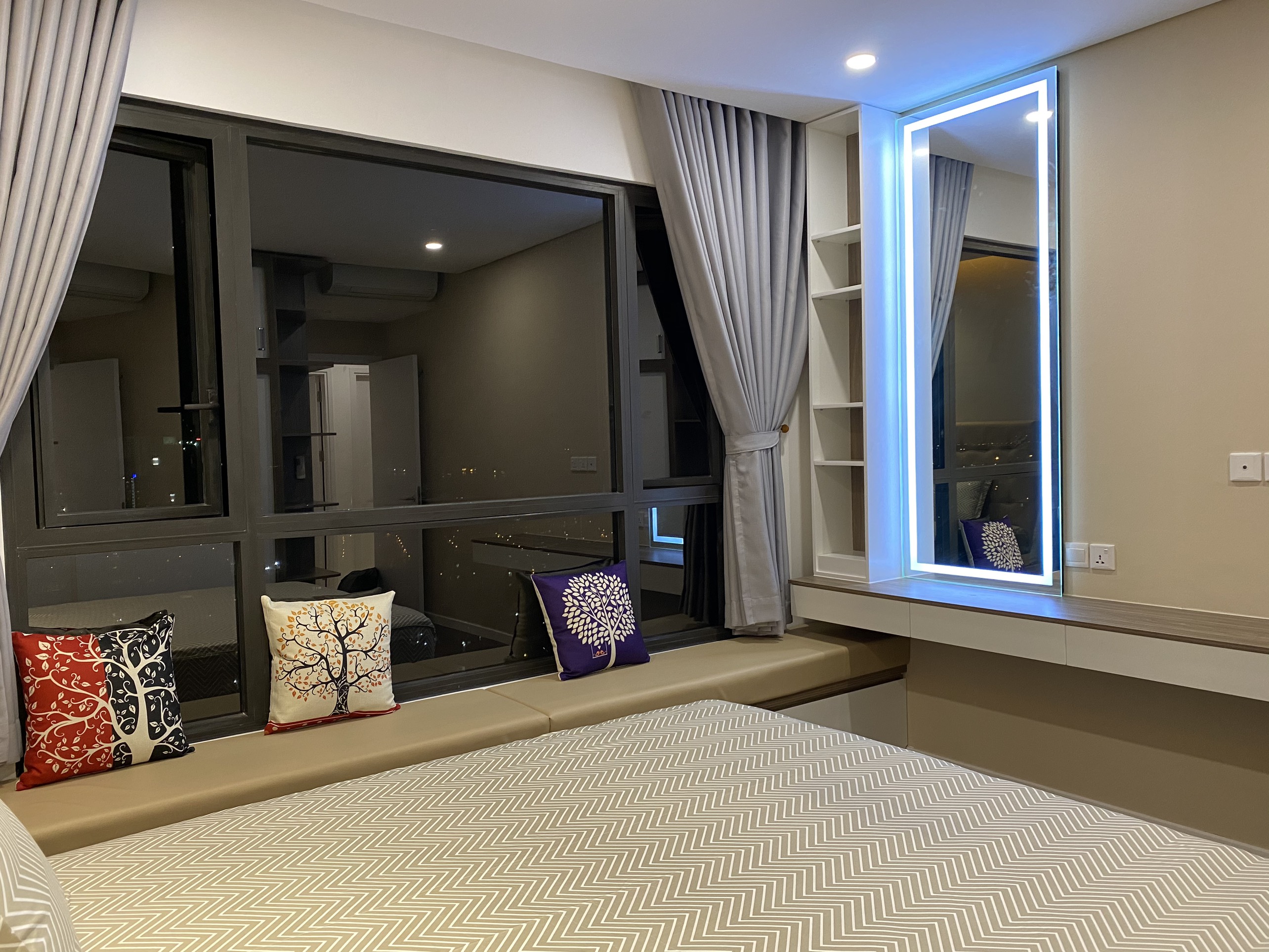 THE VIEW - DISTRICT 7, 3 BEDROOMS, FULLY FURNISHED, NICE VIEW image