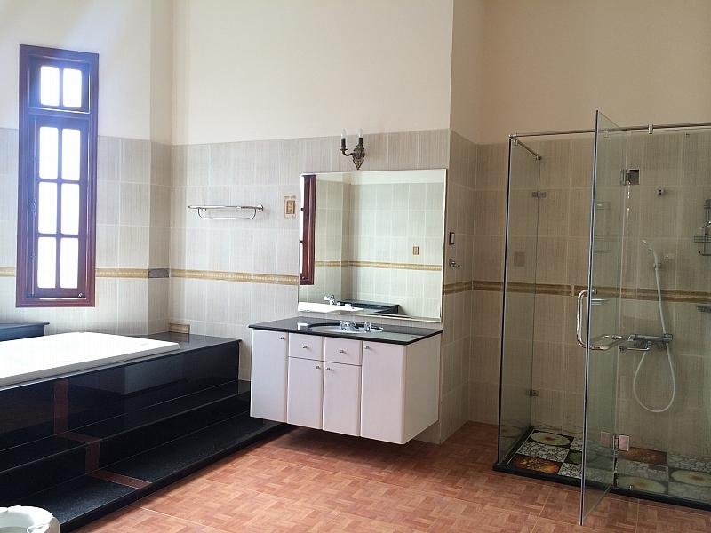 BIỆT THỰ THẢO ĐIỀN, CÓ HÒ BƠI RIÊNG, ĐANG CÓ HĐ THUÊ $14000 image