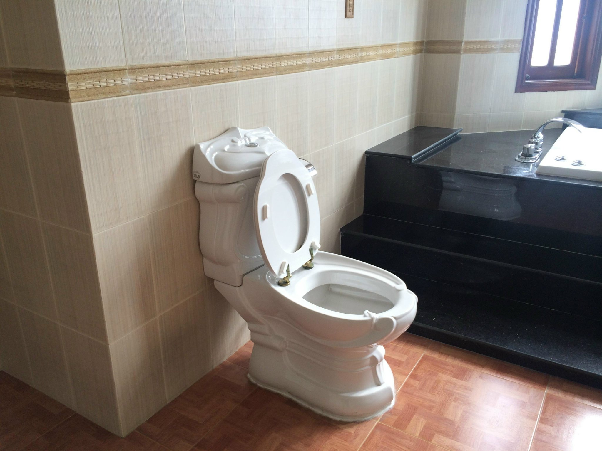 BIỆT THỰ THẢO ĐIỀN, CÓ HÒ BƠI RIÊNG, ĐANG CÓ HĐ THUÊ $14000 image
