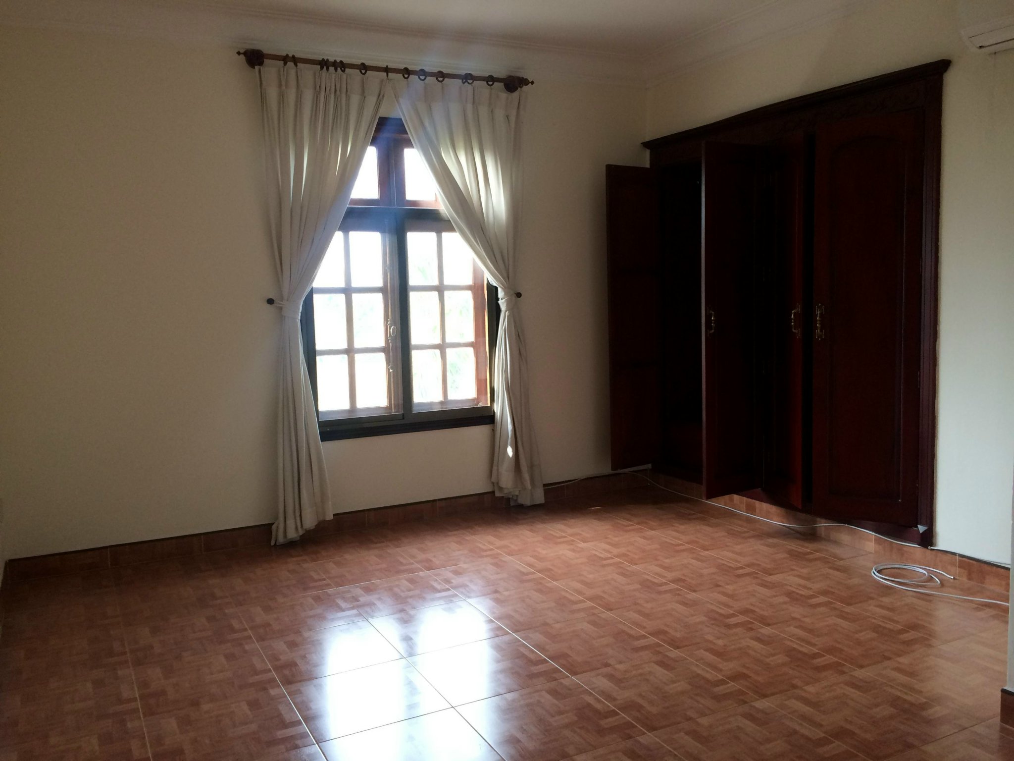 BIỆT THỰ THẢO ĐIỀN, CÓ HÒ BƠI RIÊNG, ĐANG CÓ HĐ THUÊ $14000 image