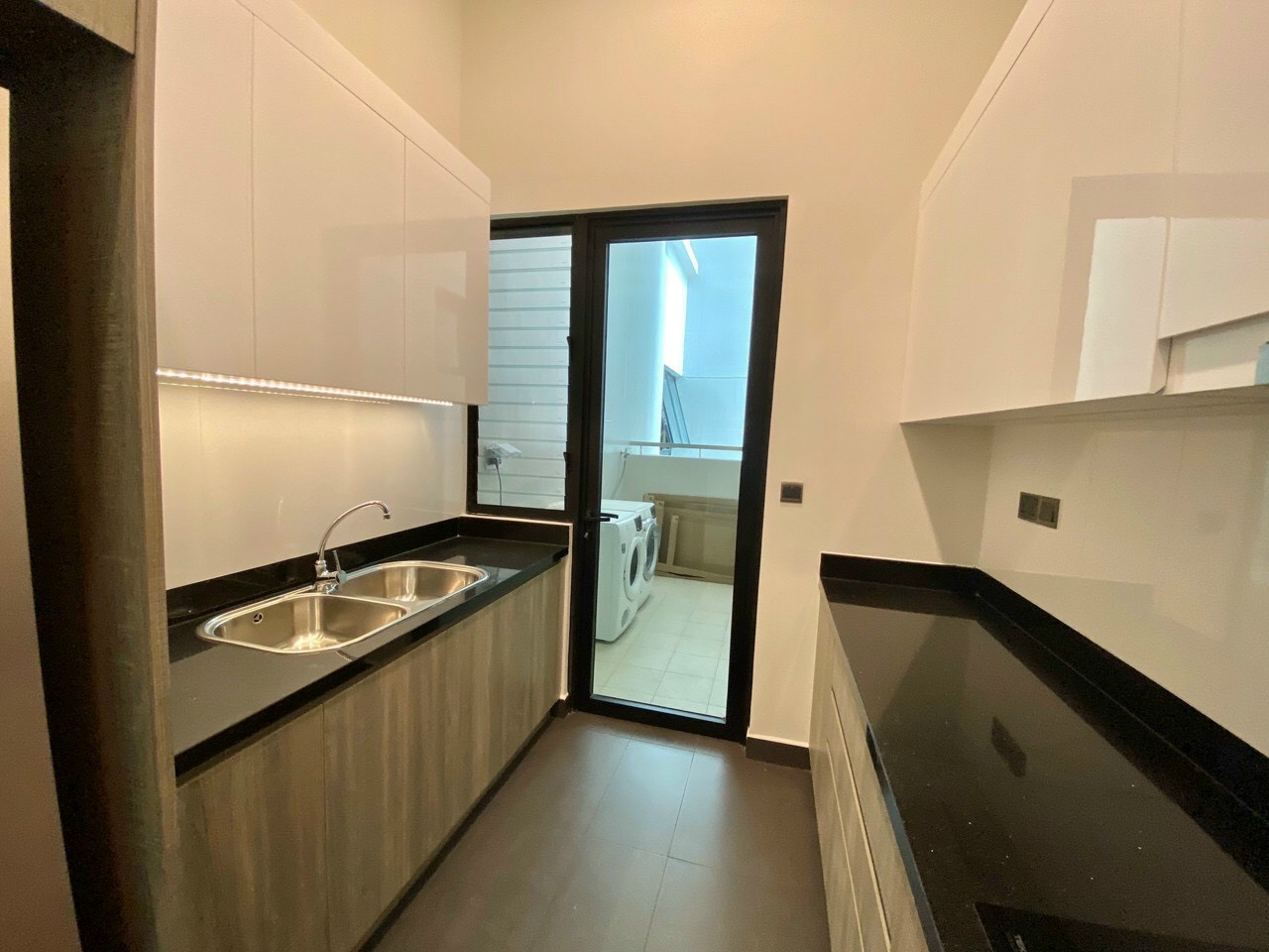 SOMERSET - FELIZ EN VISTA, 4 PHÒNG NGỦ, FULL NỘI THẤT, CÓ HĐ THUÊ image