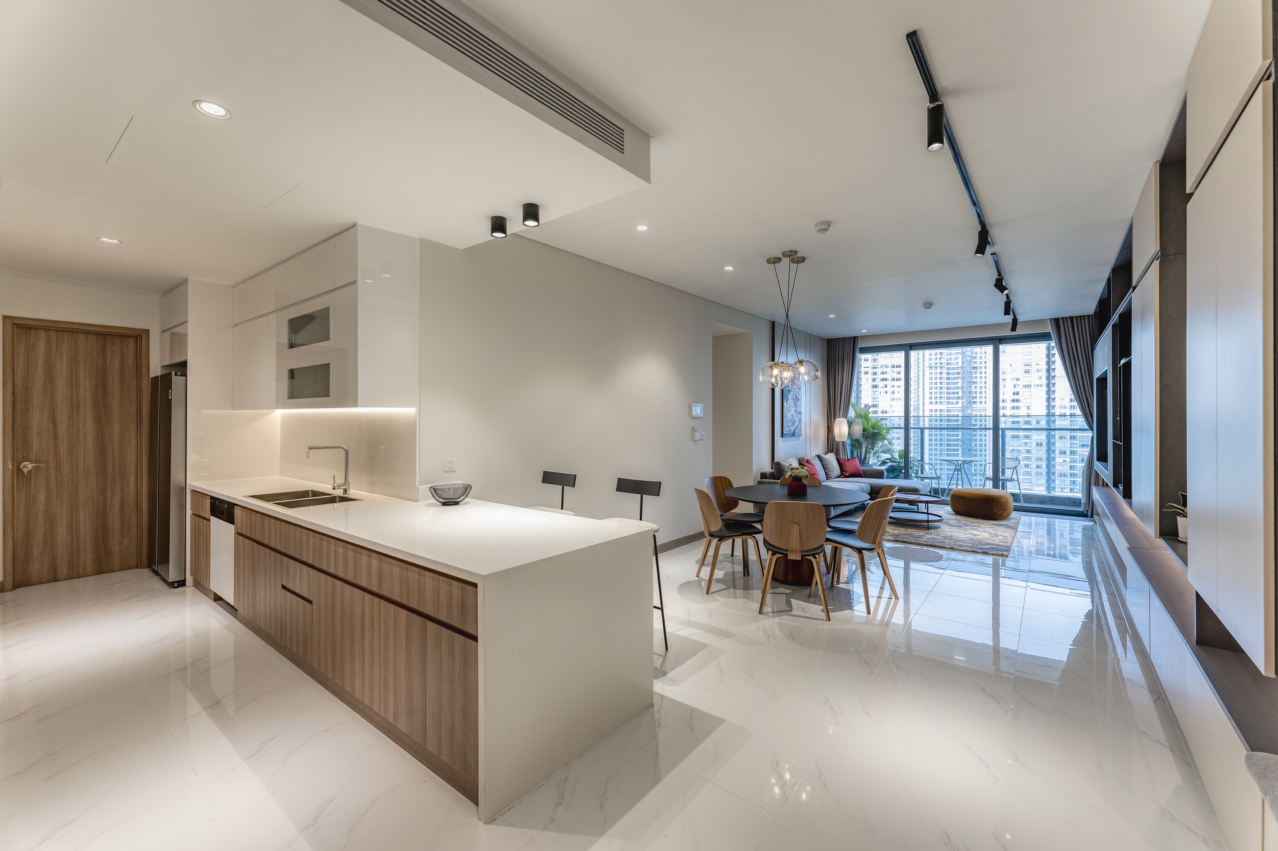 SUNWAH PEARL, 3 BEDROOMS, FULLY LUXURY FURNISHED, RIVER VIEW image