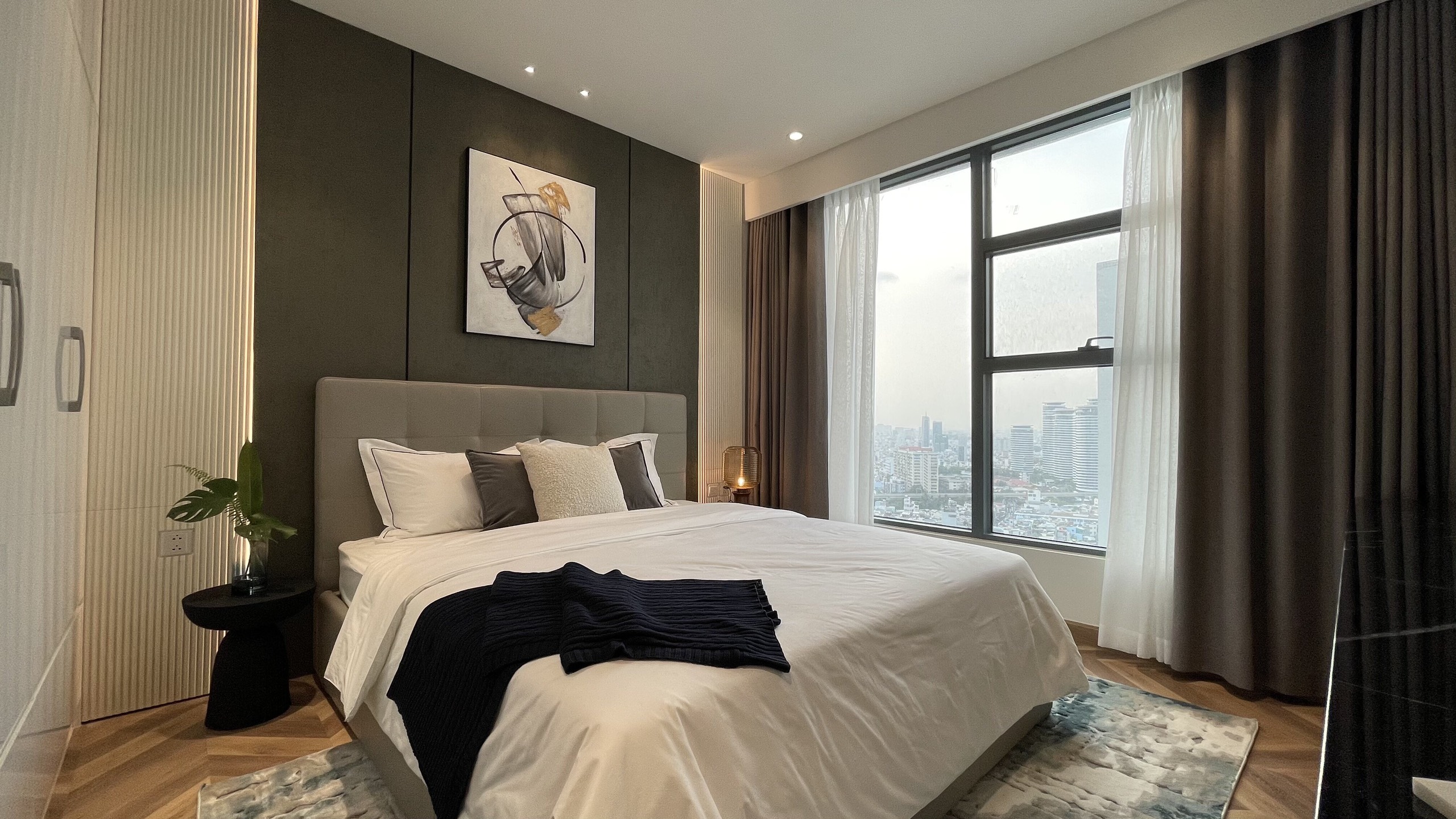 SUNWAH PEARL, 3 BEDROOMS, FULLY LUXURY FURNISHED, RIVER VIEW image