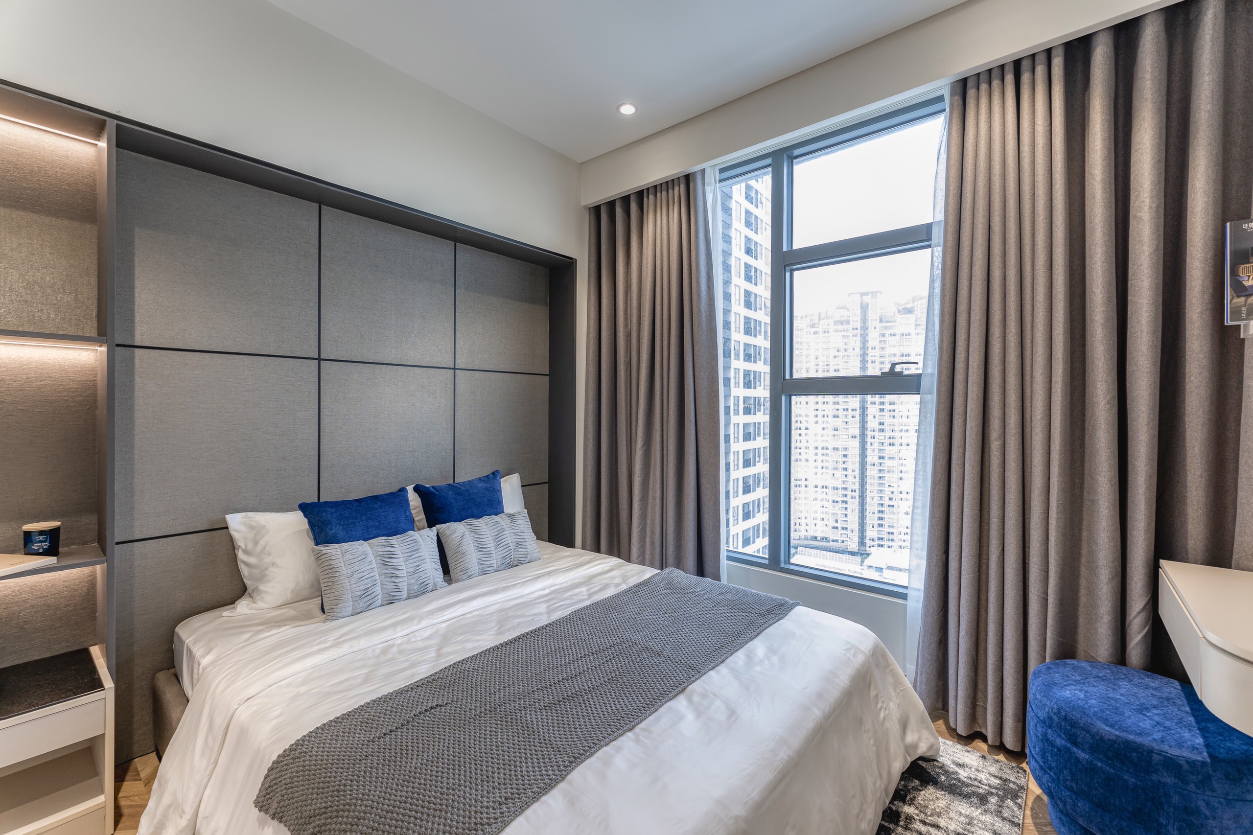 SUNWAH PEARL, 3 BEDROOMS, FULLY LUXURY FURNISHED, RIVER VIEW image