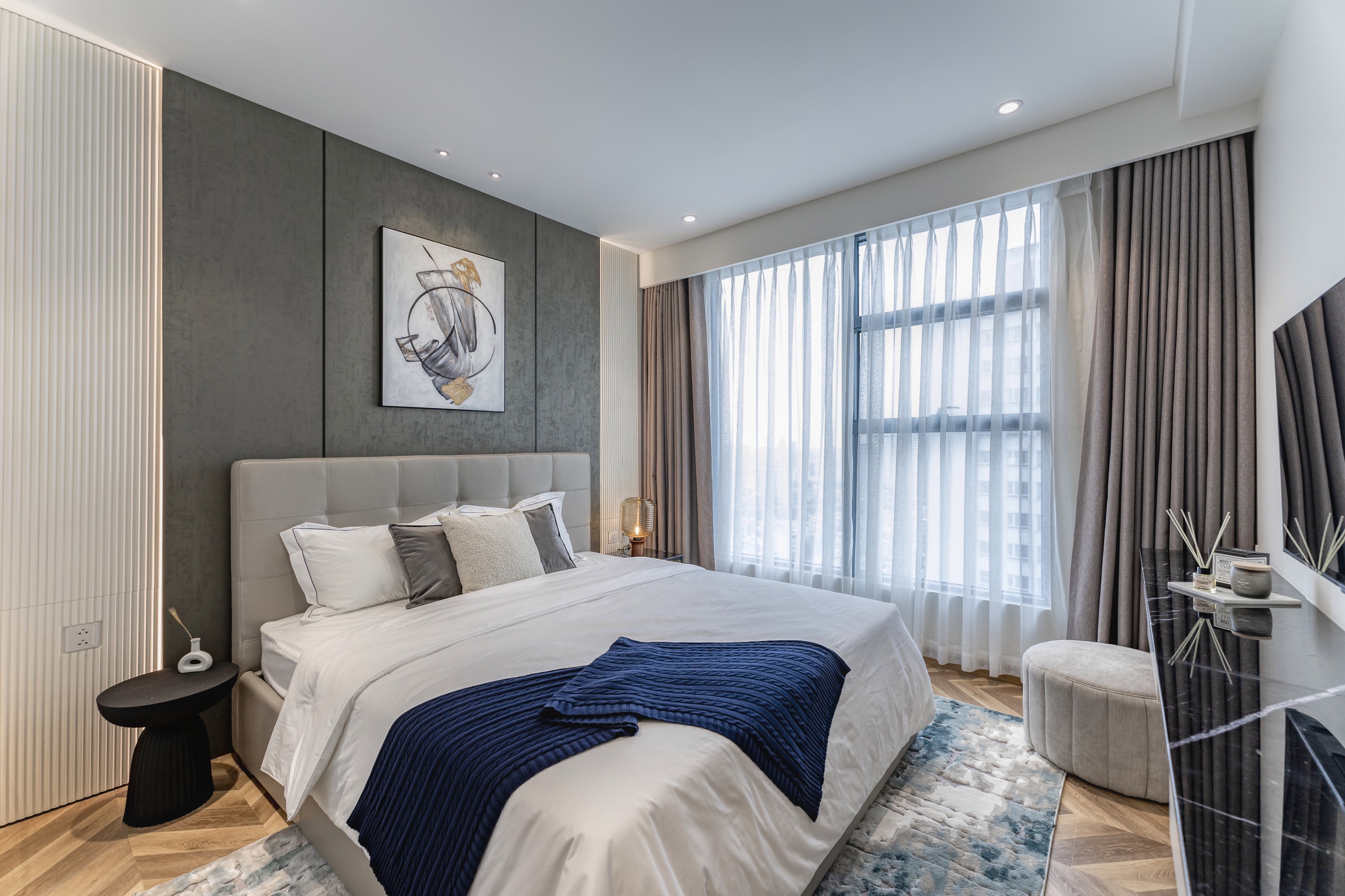 SUNWAH PEARL, 3 BEDROOMS, FULLY LUXURY FURNISHED, RIVER VIEW image