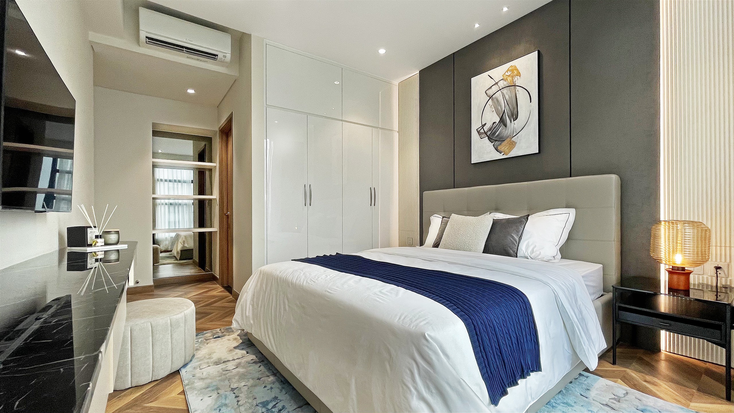 SUNWAH PEARL, 3 BEDROOMS, FULLY LUXURY FURNISHED, RIVER VIEW image
