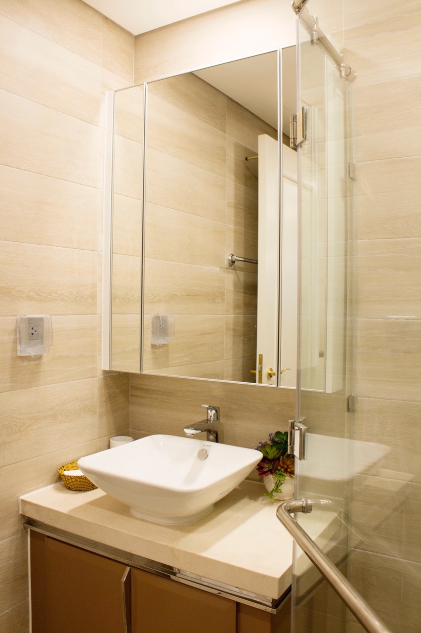 VINHOMES GOLDEN RIVER, 3 BEDROOMS, FULLY FURNISHED, RIVER VIEW image