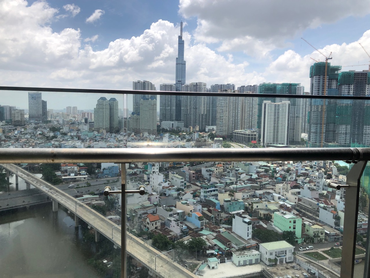 VINHOMES GOLDEN RIVER, 3 BEDROOMS, FULLY FURNISHED, RIVER VIEW image