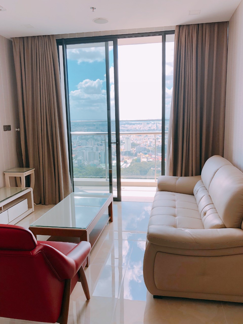 VINHOMES GOLDEN RIVER, 3 BEDROOM, FULLY FURNISHED, RIVER VIEW image