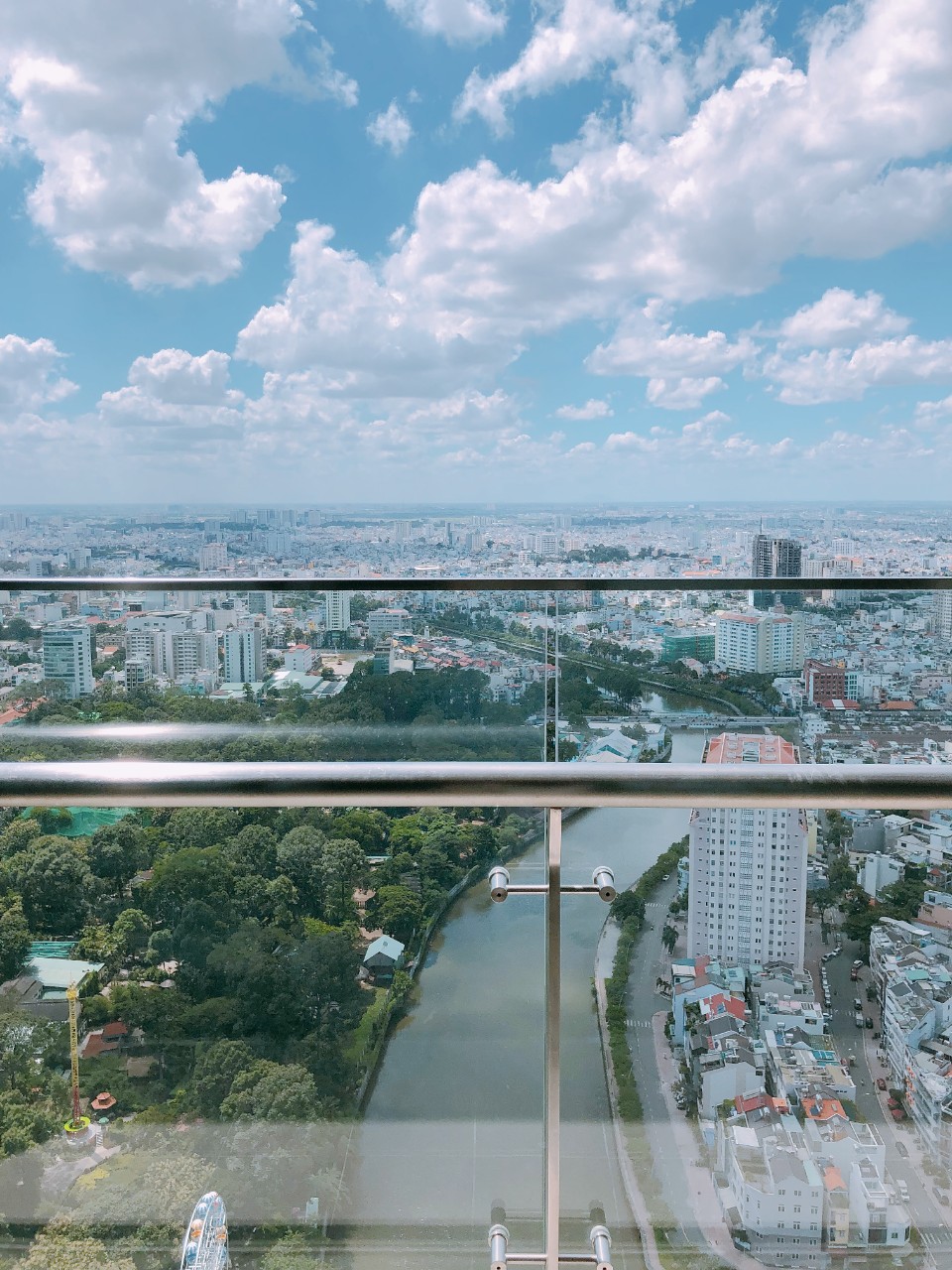 VINHOMES GOLDEN RIVER, 3 BEDROOM, FULLY FURNISHED, RIVER VIEW image