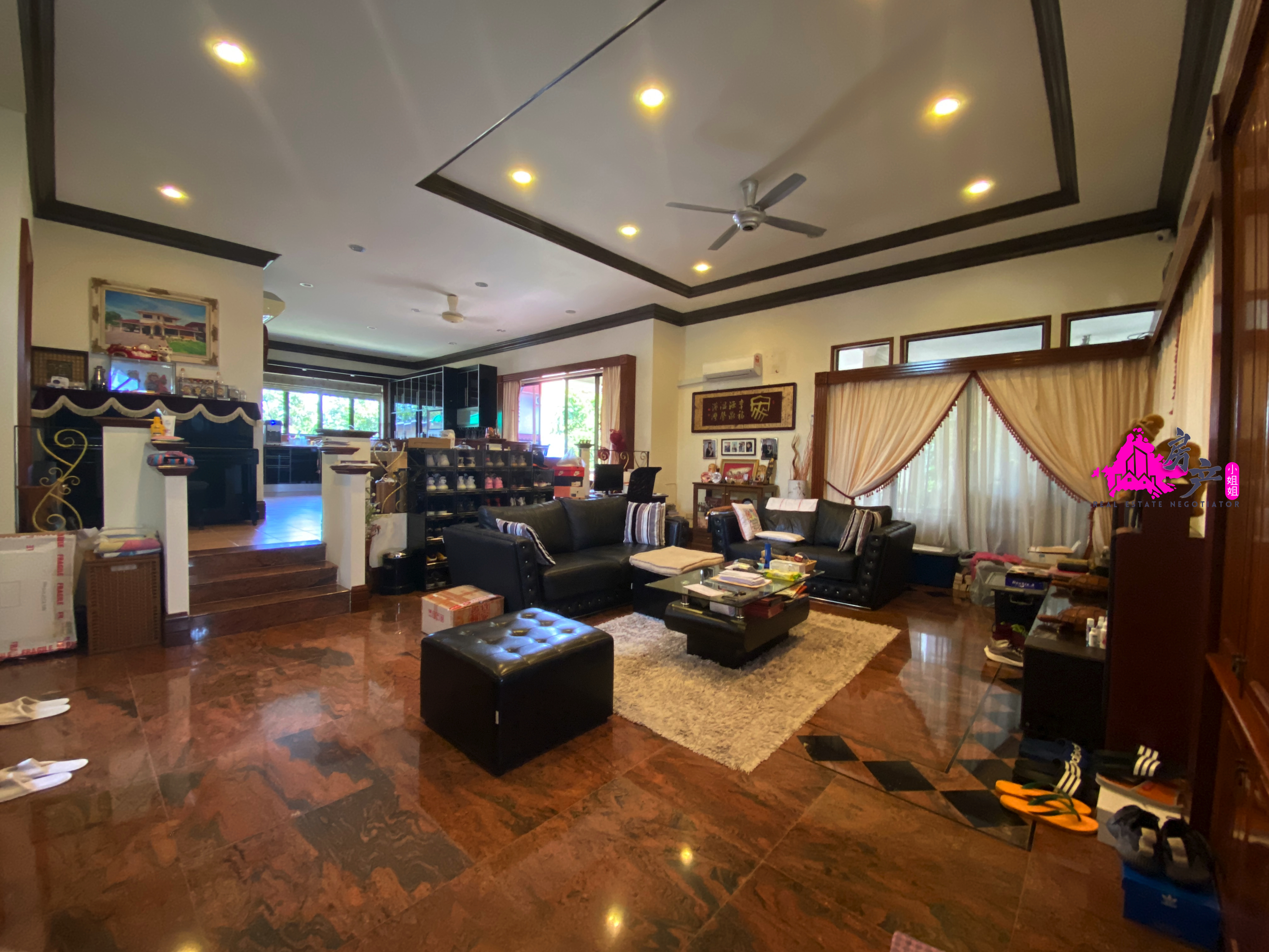 Tanjung aru Nice Garden Big Carporch Bangolow For Sale image