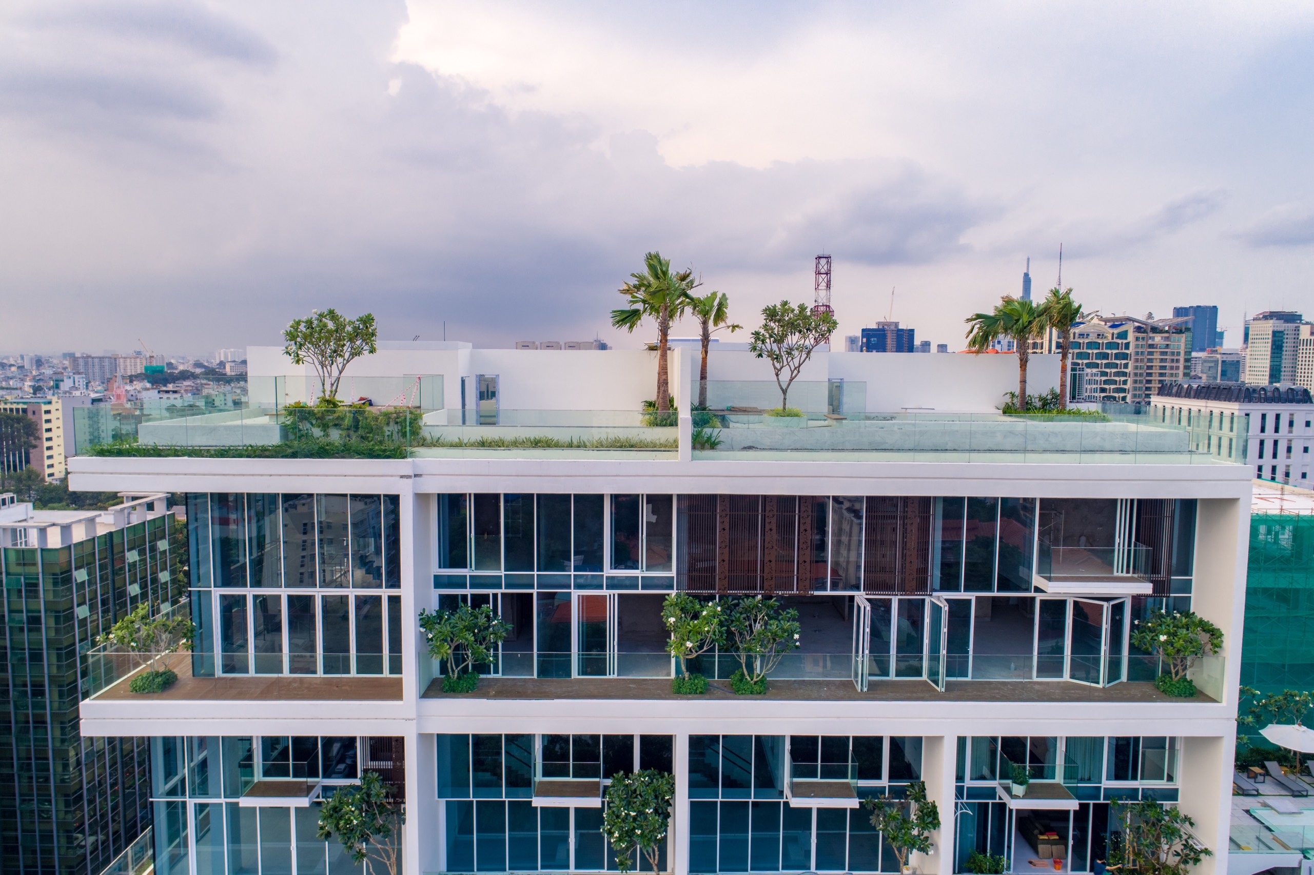 PENTHOUSE SERENITY SKY VILLA, 4 BEDROOMS, BARE SHELL, SUPER NICE VIEW image