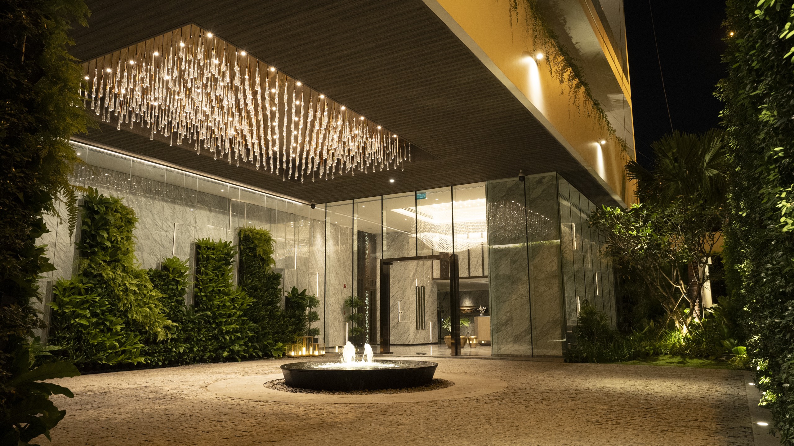 PENTHOUSE SERENITY SKY VILLA, 4 BEDROOMS, BARE SHELL, SUPER NICE VIEW image