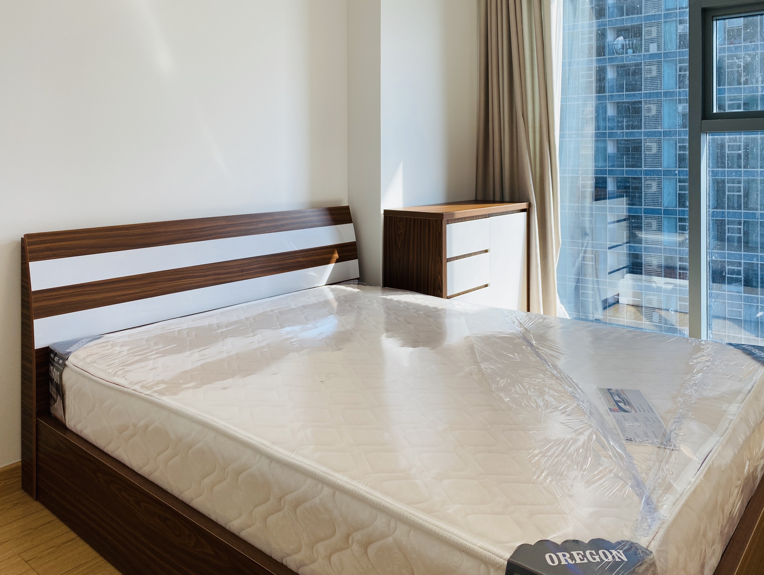 SUNWAH PEARL - BINH THANH DISTRICT, 2 BEDROOM, FULLY FURNISHED, FACILITIES VIEW image