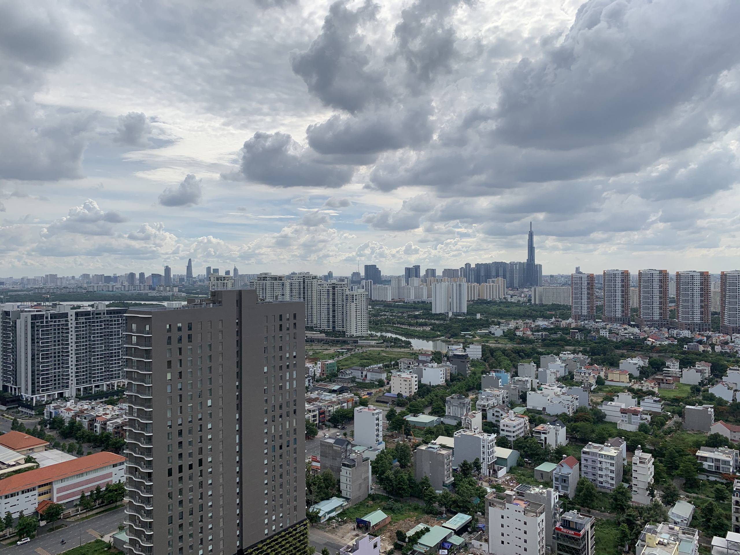 FELIZ EN VISTA, 3 BEDROOMS, FULLY FURNISHED, LANDMARK 81 VIEW image