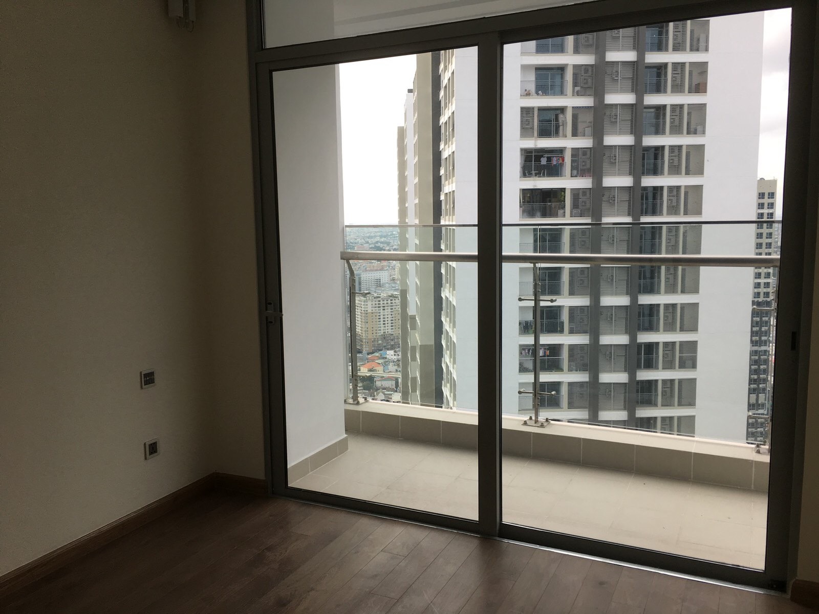 VINHOMES CENTRAL PARK, 3 BEDROOM, FULLY FURNISHED, NICE VIEW image